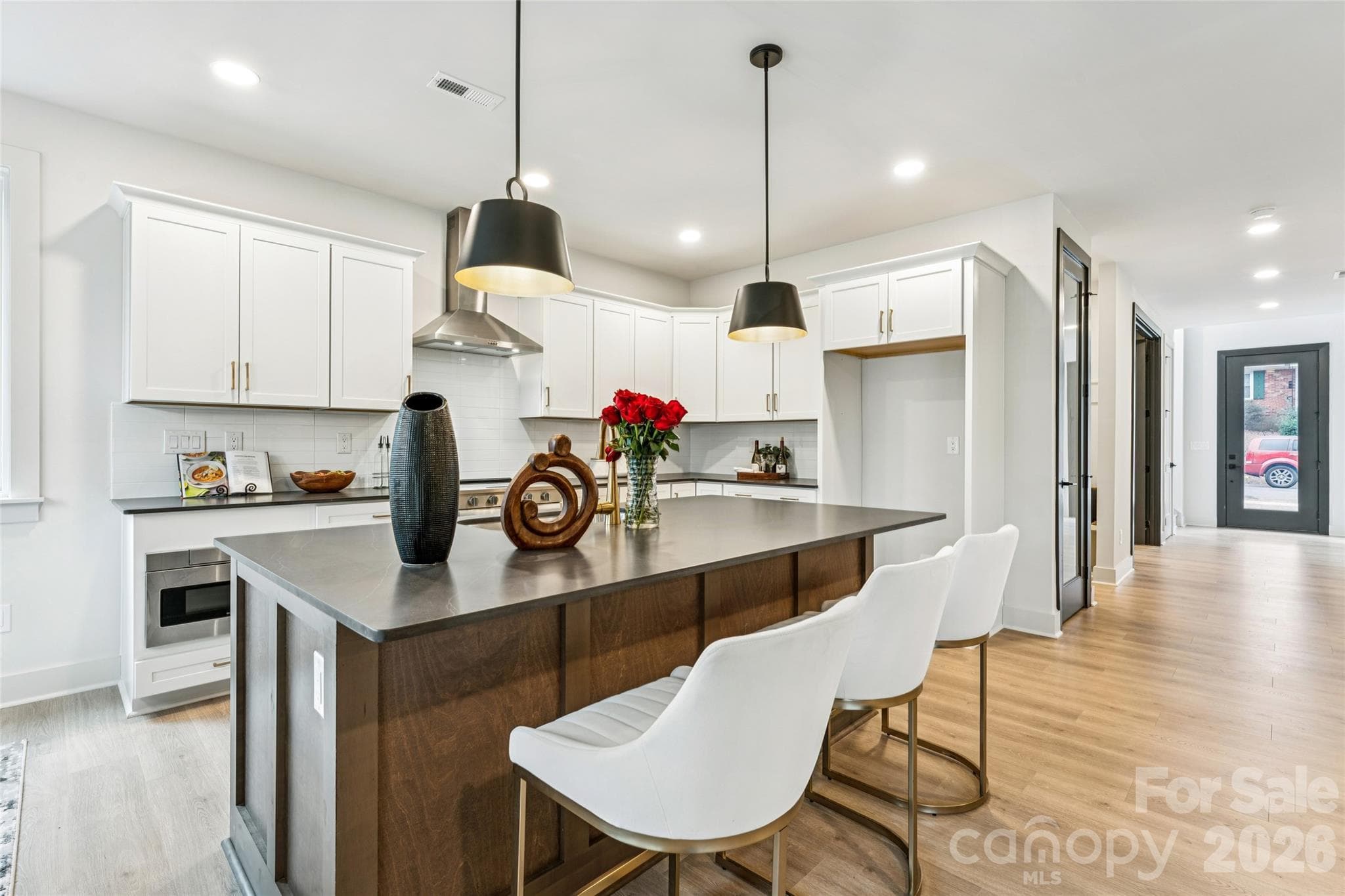 Townhouse at 2416 Crestview Drive, Charlotte, photo 13 of 47