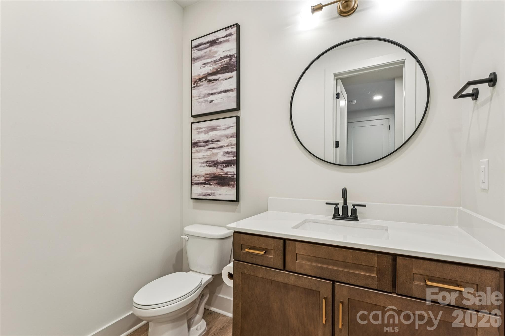 Townhouse at 2416 Crestview Drive, Charlotte, photo 24 of 47