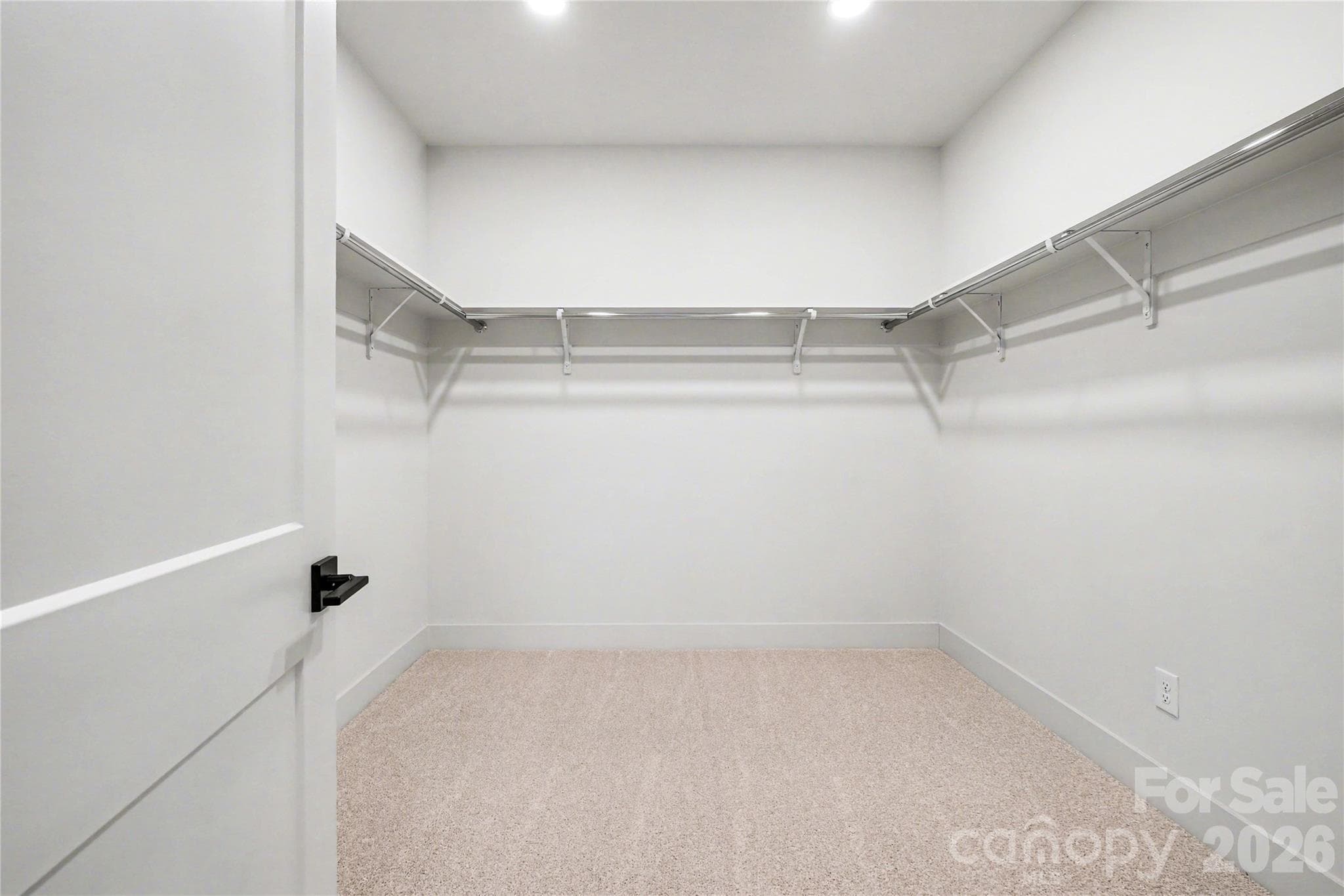 Townhouse at 2416 Crestview Drive, Charlotte, photo 32 of 47