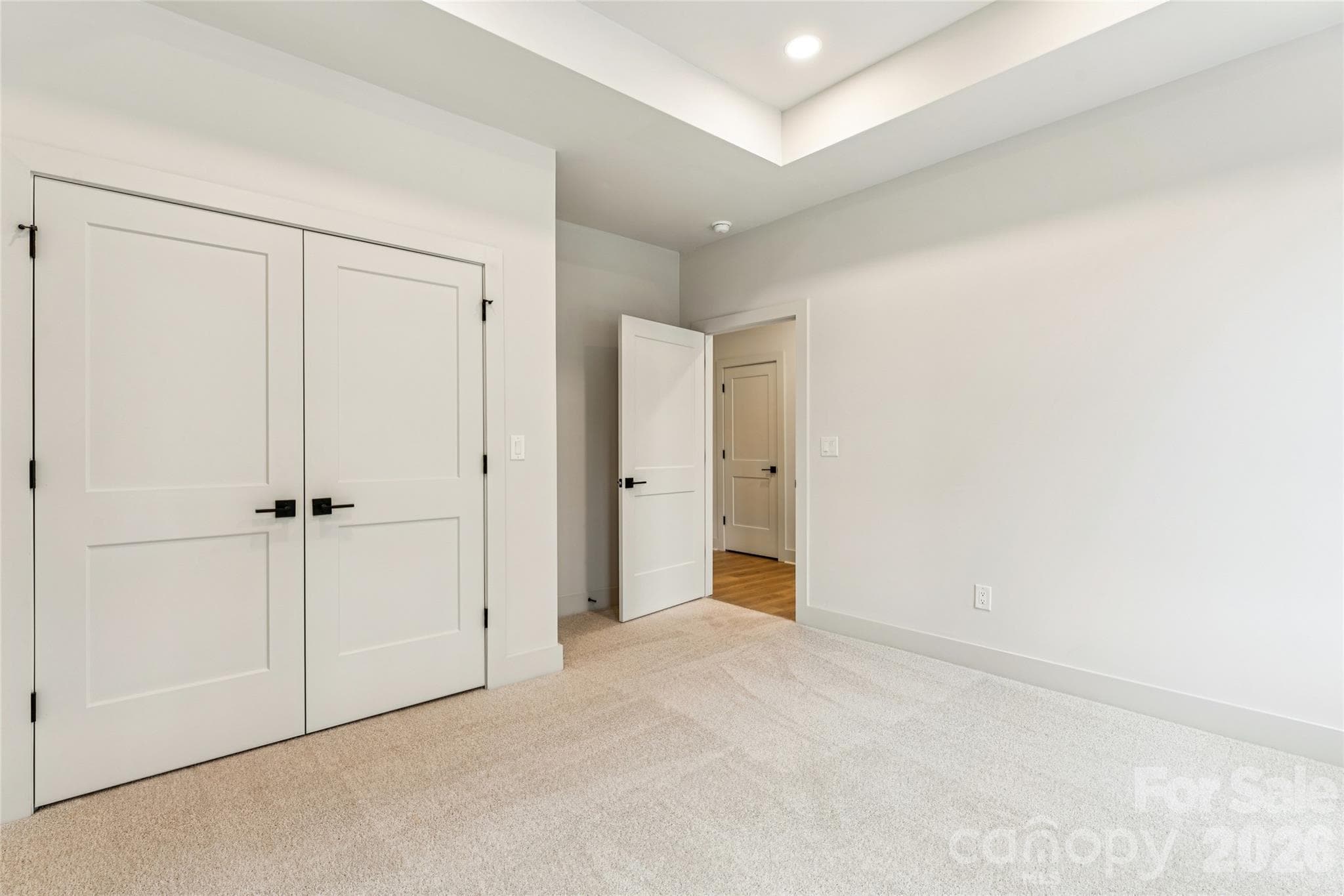 Townhouse at 2416 Crestview Drive, Charlotte, photo 35 of 47