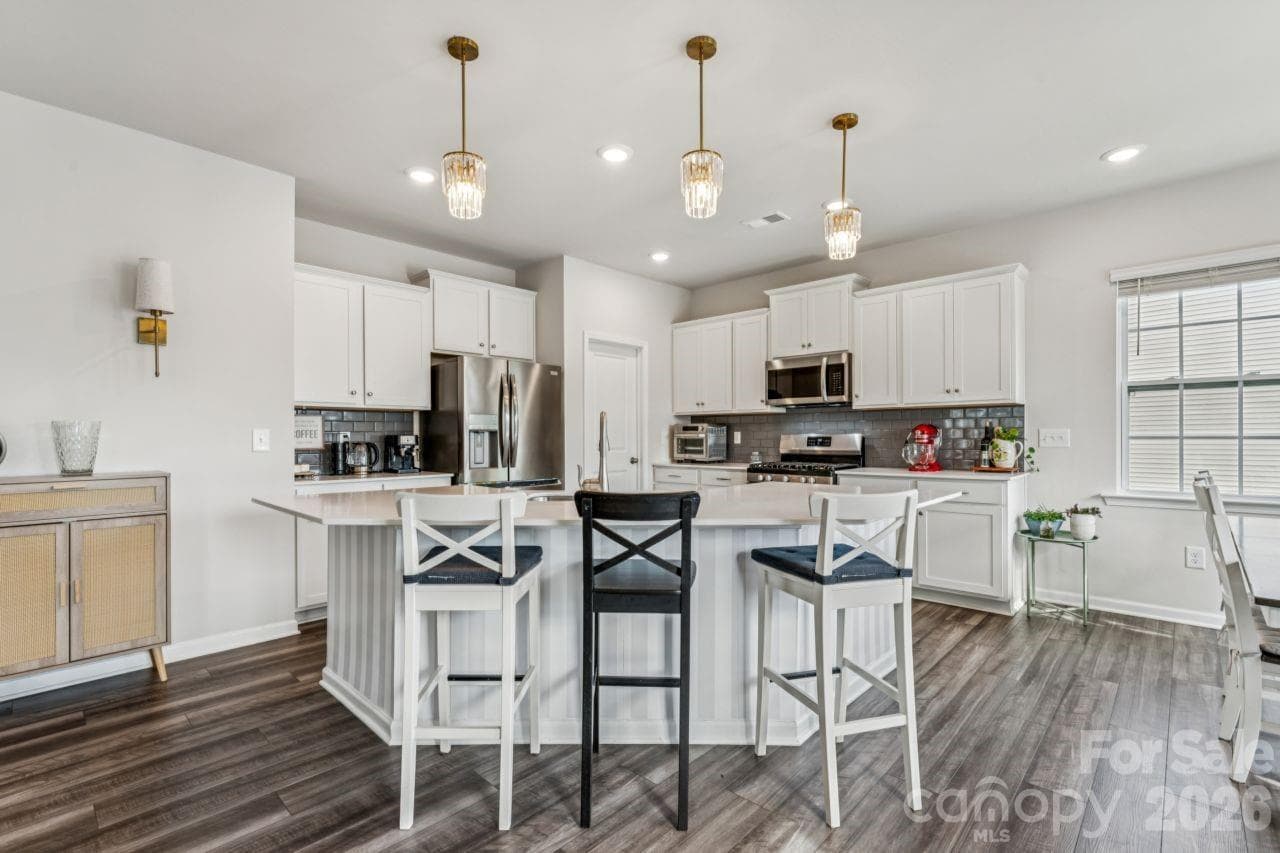 Single Family Residence at 221 Shadowbrook Way, Camden, photo 8 of 31