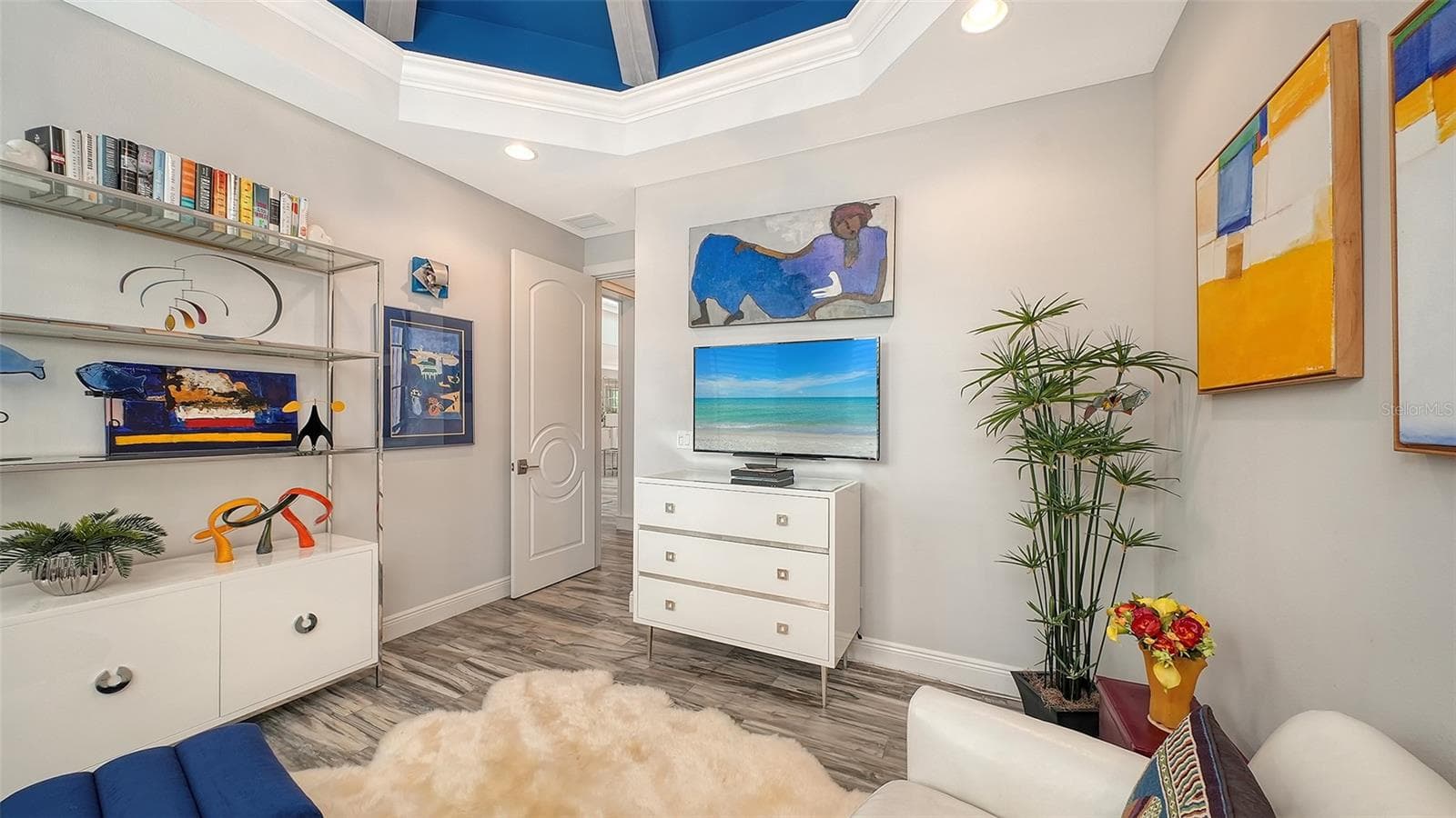 This office/den is currently used as the perfect spot to relax, watch television, or listed to music - 1794 CUNLIFF LN, SARASOTA