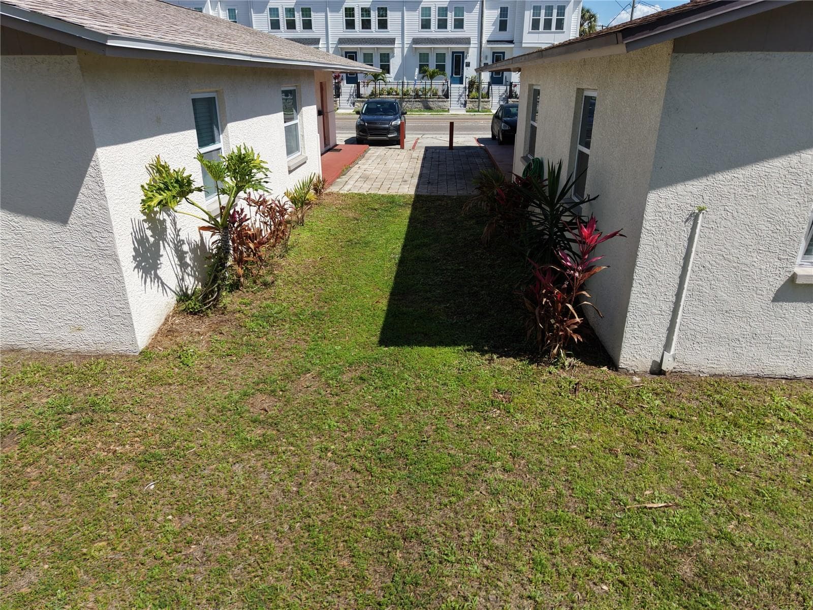 Duplex at 6627 S WEST SHORE BLVD, TAMPA, photo 17 of 22