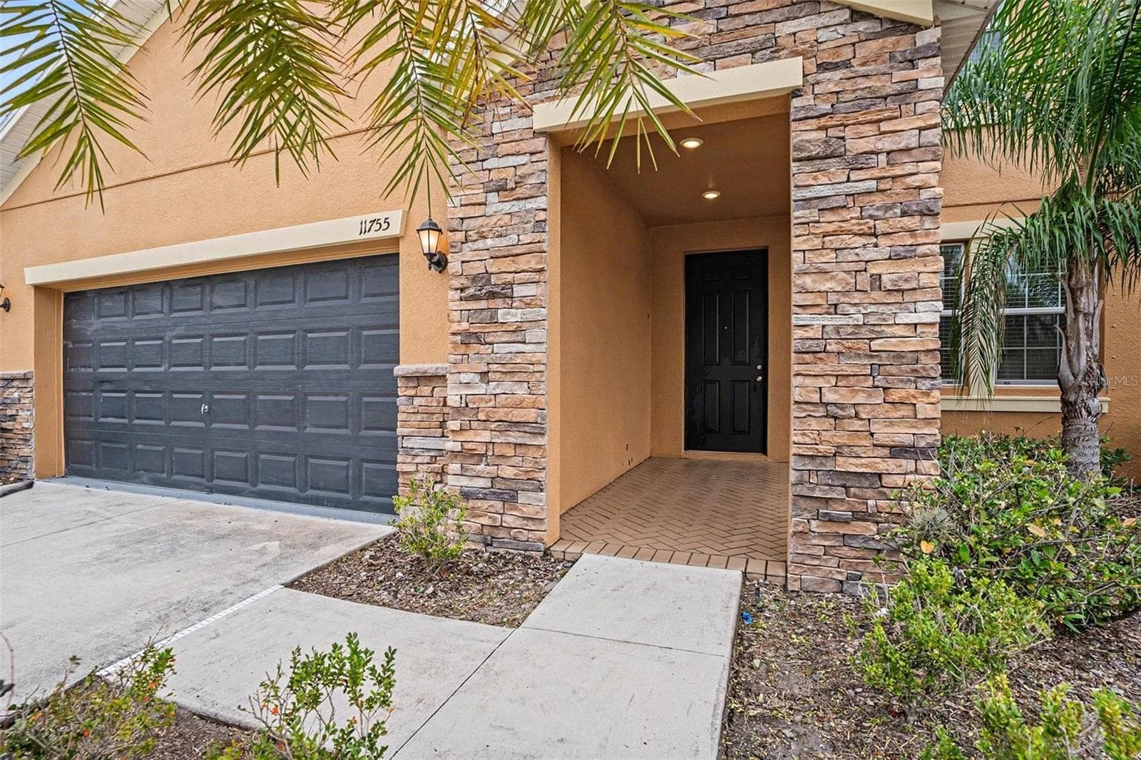 Single Family Residence at 11755 WINTERSET COVE DR, RIVERVIEW, photo 3 of 30