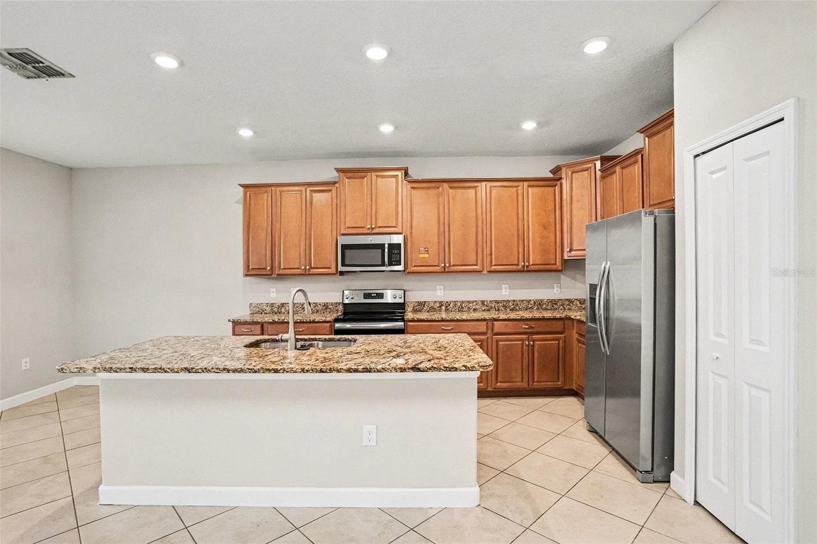 Single Family Residence at 11755 WINTERSET COVE DR, RIVERVIEW, photo 7 of 30