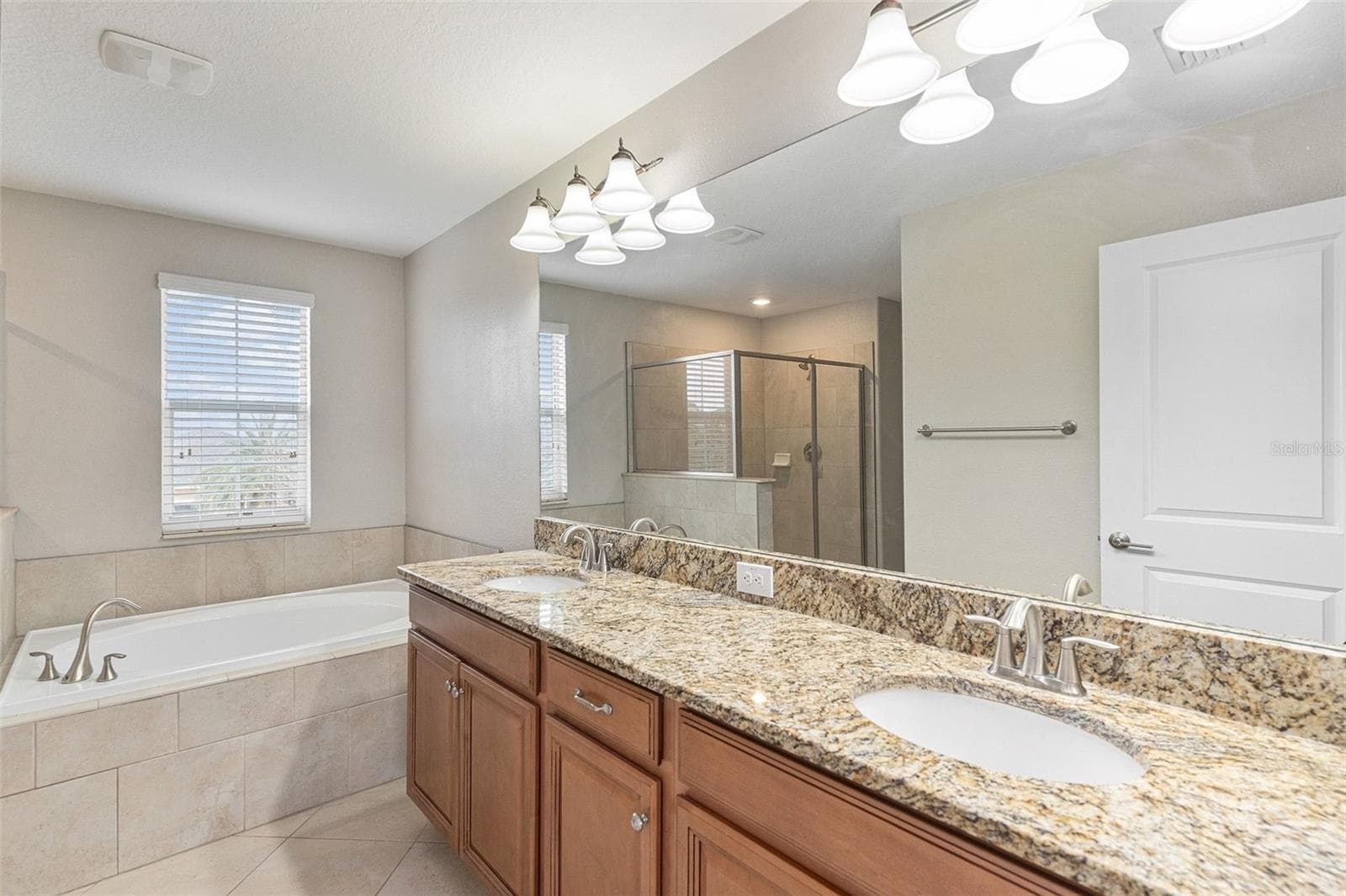 Single Family Residence at 11755 WINTERSET COVE DR, RIVERVIEW, photo 23 of 30