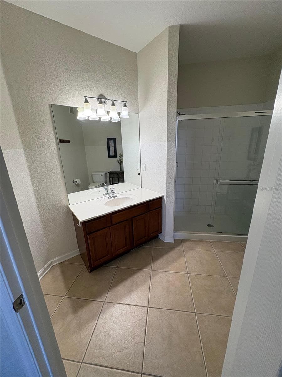 Condominium at 4102 BREAKVIEW DR #40103, ORLANDO, photo 13 of 17