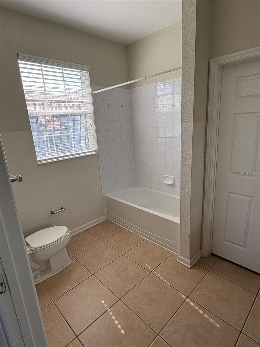 Condominium at 4102 BREAKVIEW DR #40103, ORLANDO, photo 15 of 17
