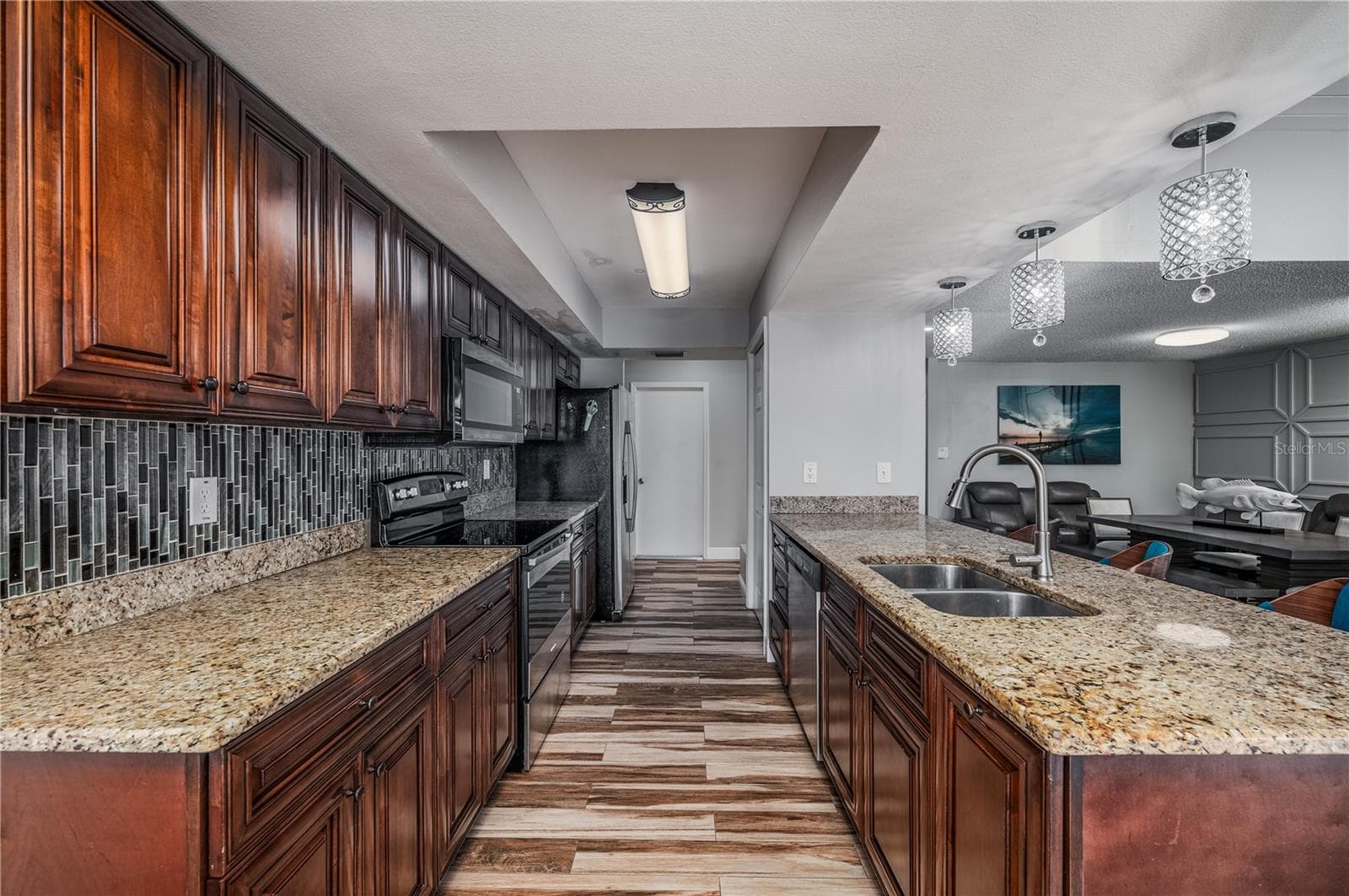 Single Family Residence at 930 SYMPHONY ISLES BLVD, APOLLO BEACH, photo 17 of 38