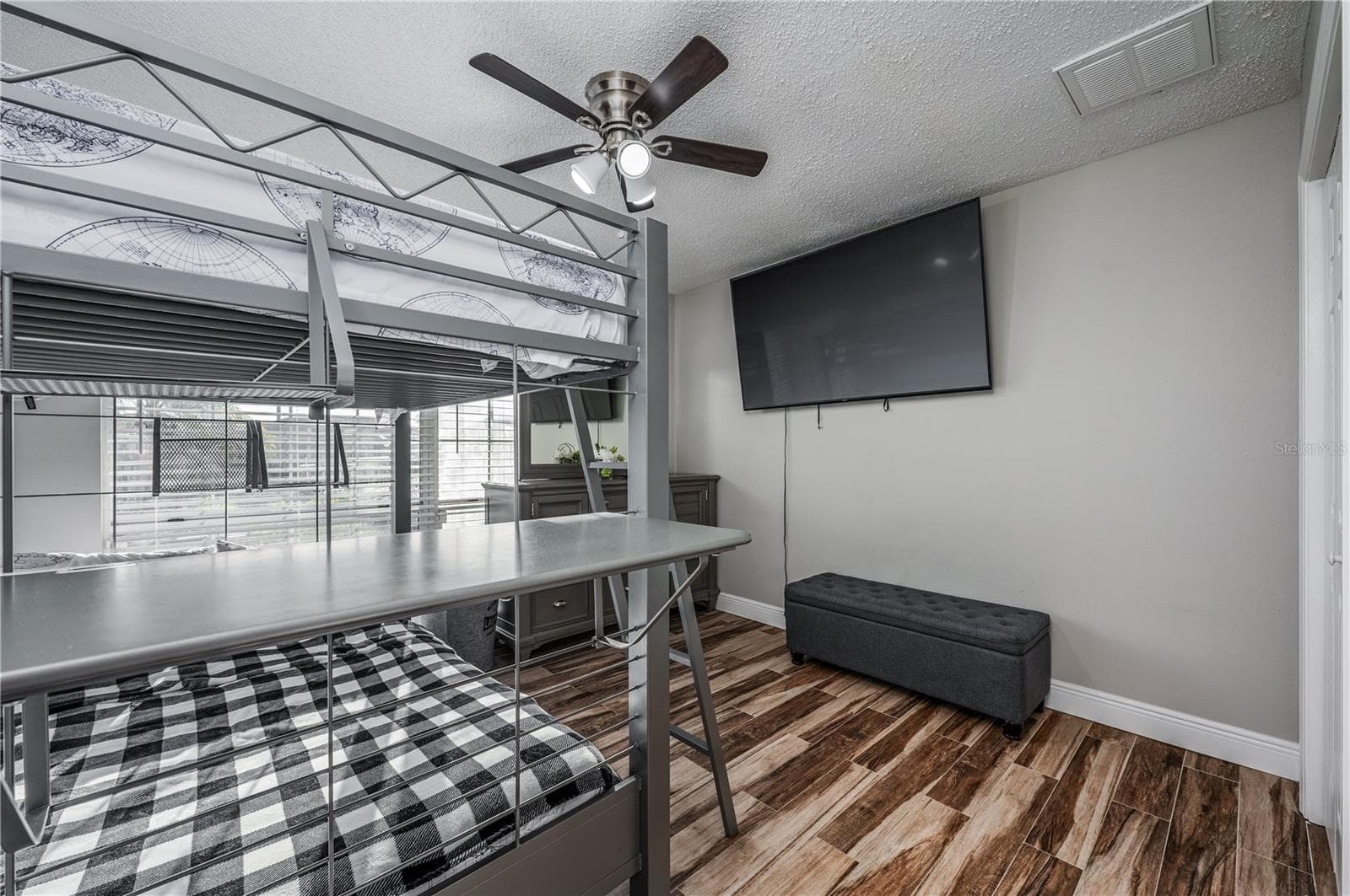 Single Family Residence at 930 SYMPHONY ISLES BLVD, APOLLO BEACH, photo 24 of 38