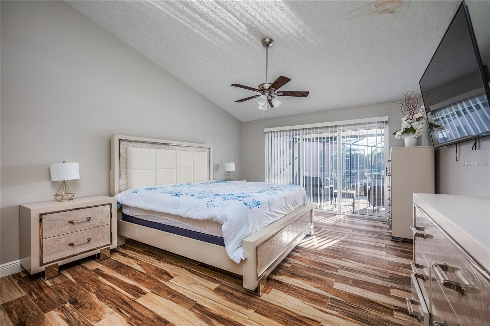 Single Family Residence at 930 SYMPHONY ISLES BLVD, APOLLO BEACH, photo 26 of 38