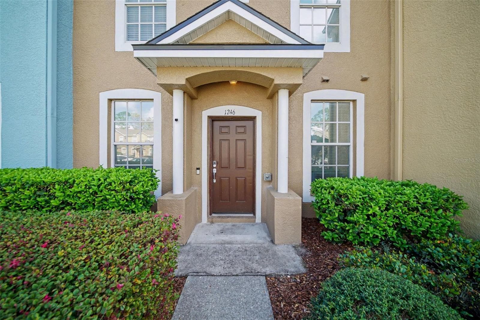 Townhouse at 1246 CHARLESWORTH DR, WESLEY CHAPEL, photo 6 of 33