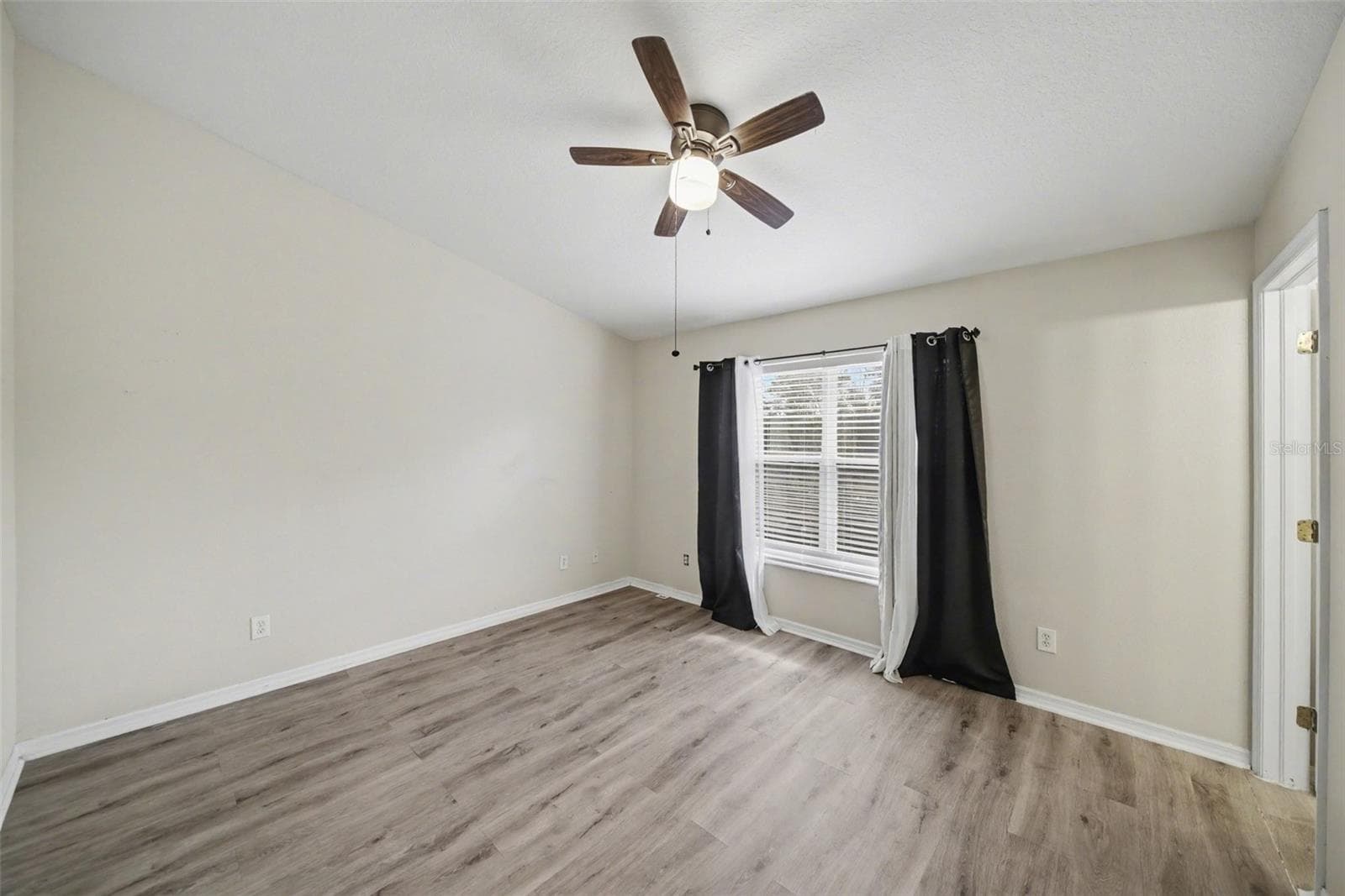 Townhouse at 1246 CHARLESWORTH DR, WESLEY CHAPEL, photo 20 of 33