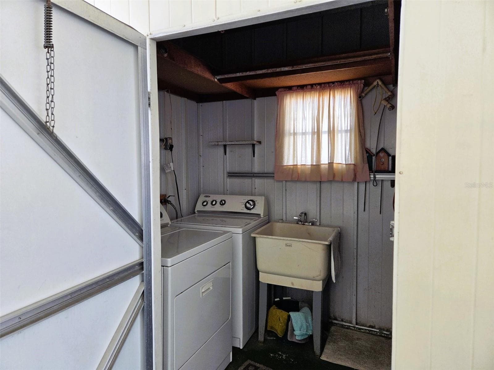 Shed with full size washer and dryer - 3312 OVERCUP OAK TER, SARASOTA