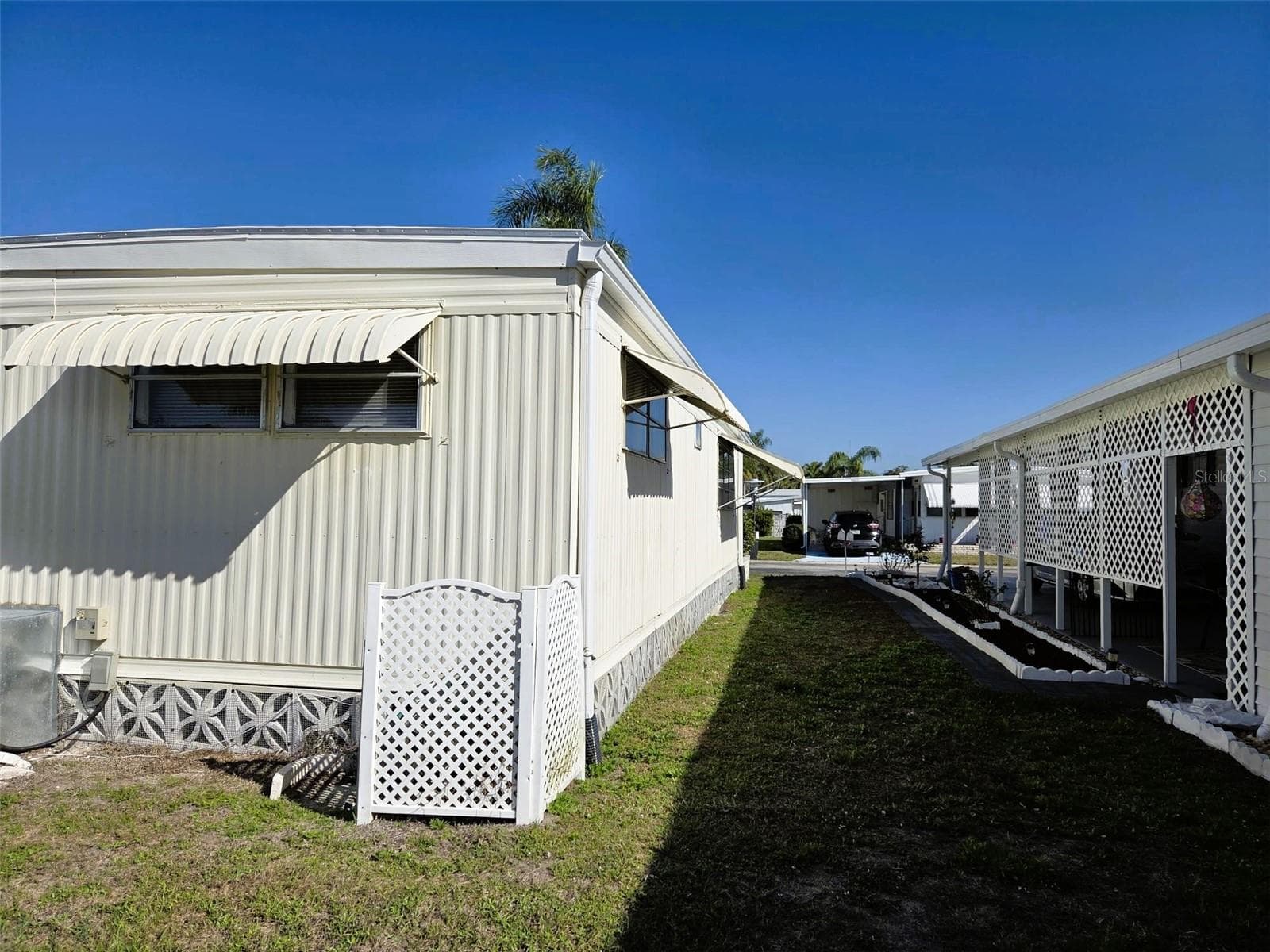side View - 3312 OVERCUP OAK TER, SARASOTA