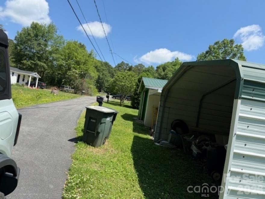 Lot at Gastonia, photo 2 of 5