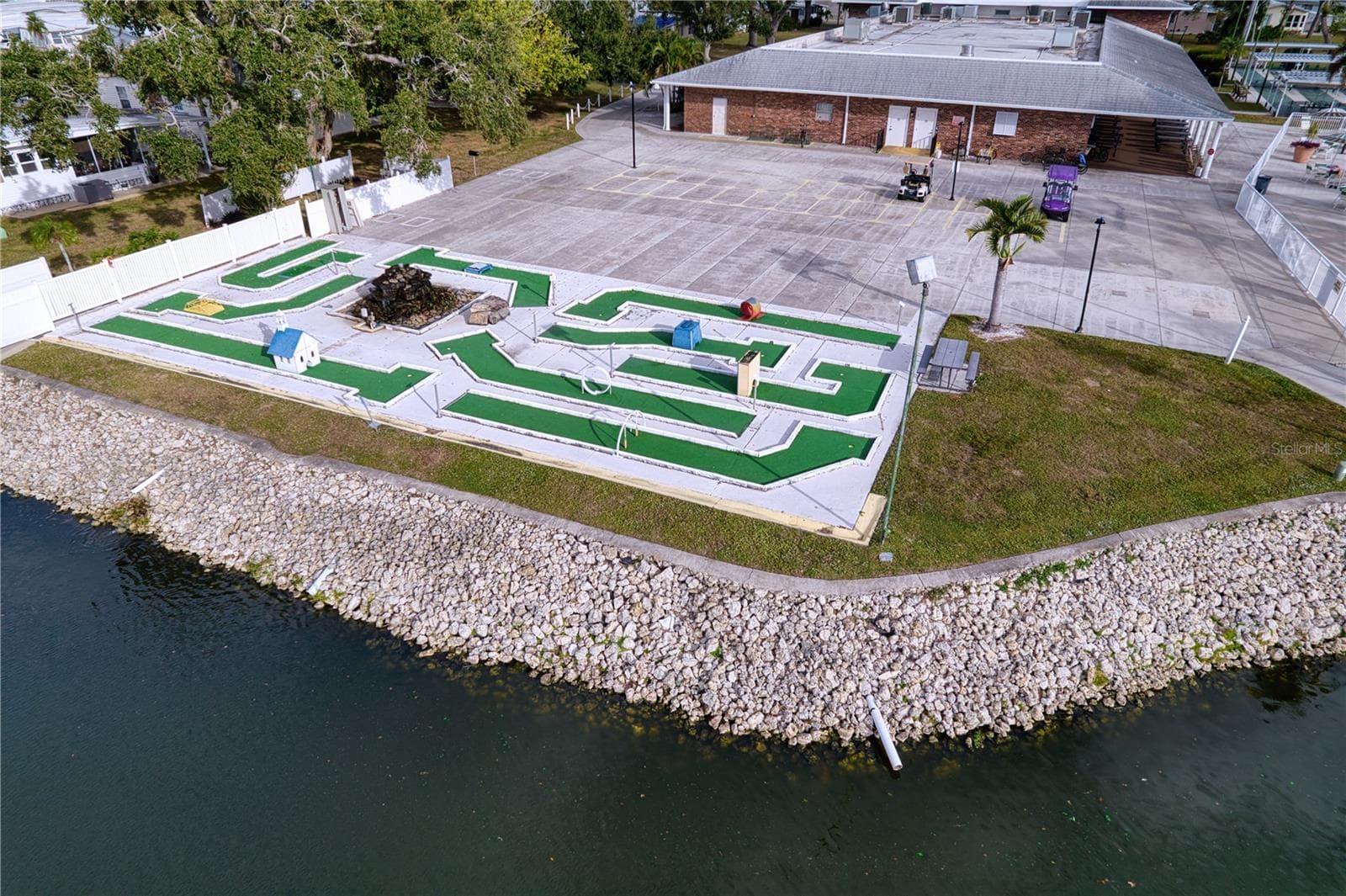 Putt-Putt - 3312 OVERCUP OAK TER, SARASOTA