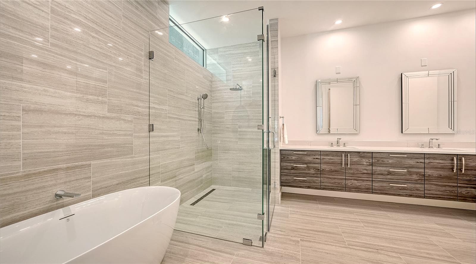 Condominium at 1335 2ND ST #Villa 2E, SARASOTA, photo 22 of 43