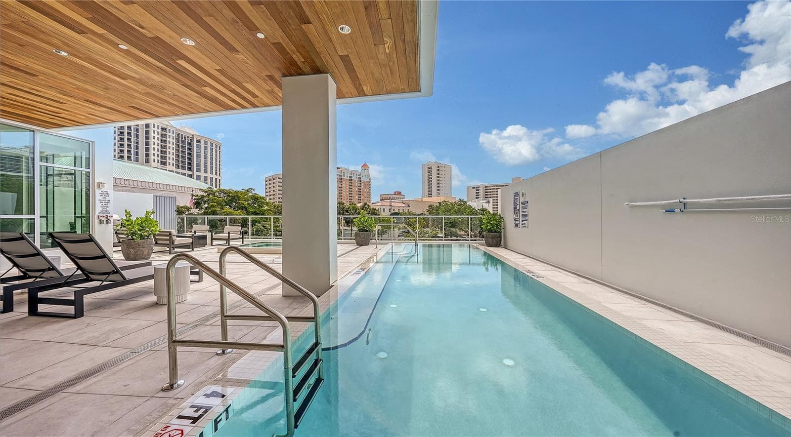 Condominium at 1335 2ND ST #Villa 2E, SARASOTA, photo 33 of 43