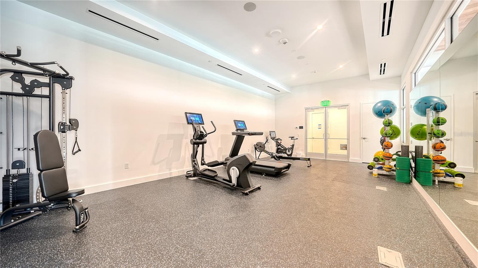Condominium at 1335 2ND ST #Villa 2E, SARASOTA, photo 42 of 43