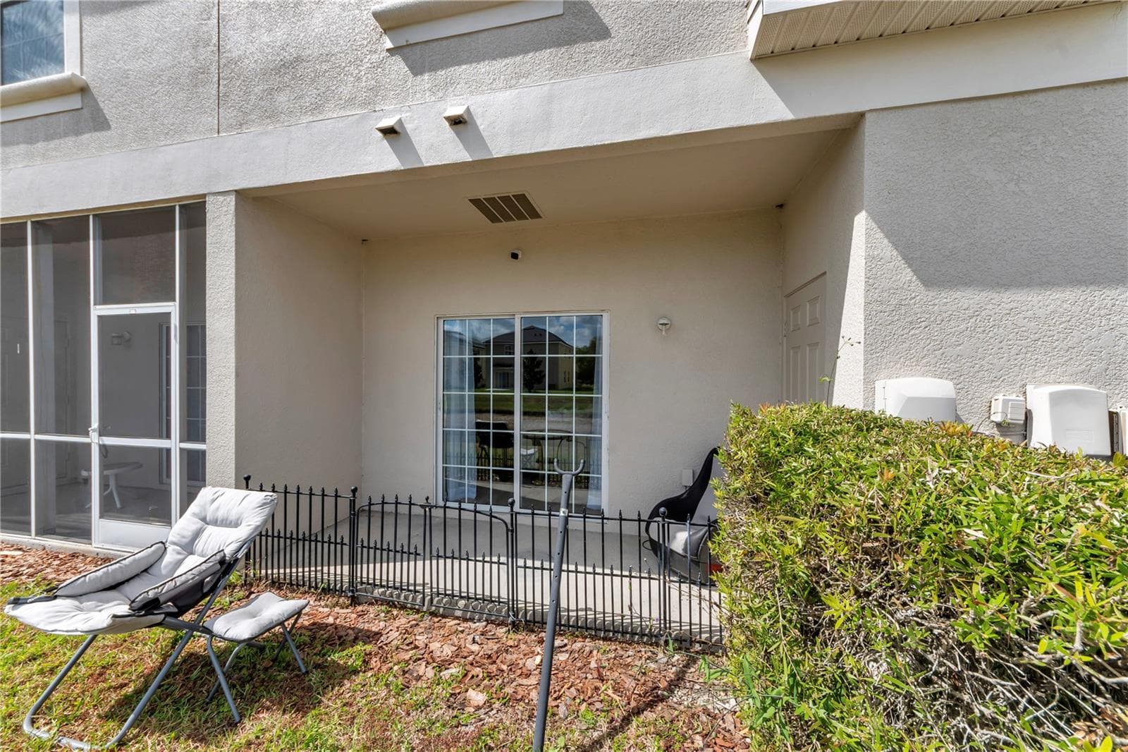Townhouse at 1939 GREENWOOD VALLEY DR, PLANT CITY, photo 19 of 29