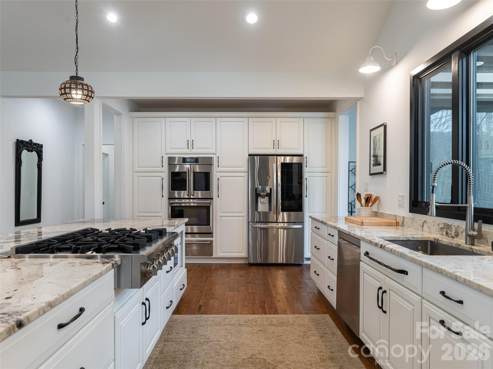 Thor Cooktop, double ovens and warming drawer - 508 Avery Creek Road, Arden