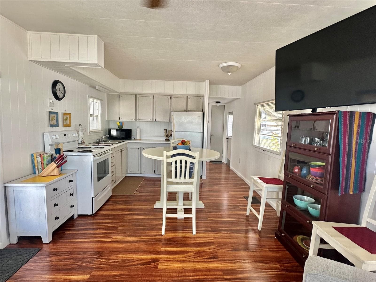 view of kitchen from living room - 1501 25TH AVENUE DR W, BRADENTON