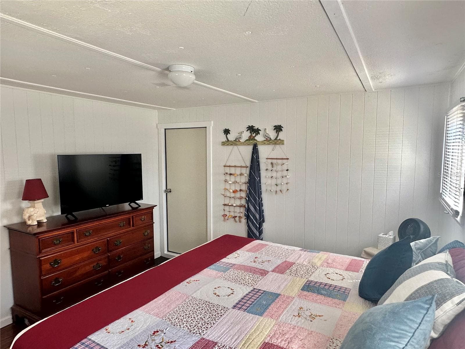 door to the enclosed porch area - 1501 25TH AVENUE DR W, BRADENTON