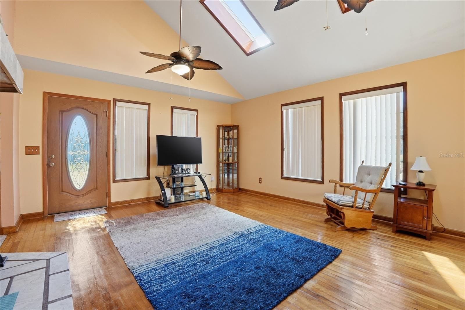Home is light and bright! - 3131 JUNIPER DR, EDGEWATER