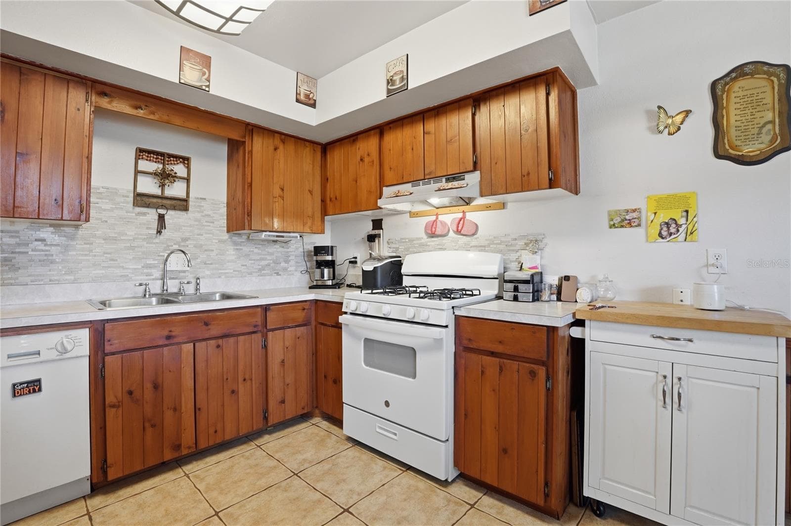 Single Family Residence at 3131 JUNIPER DR, EDGEWATER, photo 10 of 25