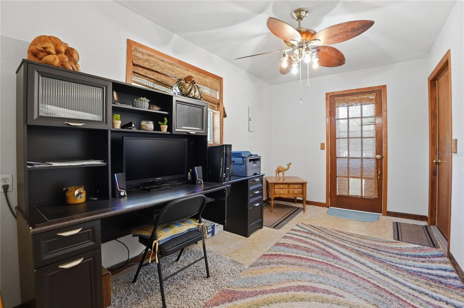 Office/flex space on main floor. - 3131 JUNIPER DR, EDGEWATER