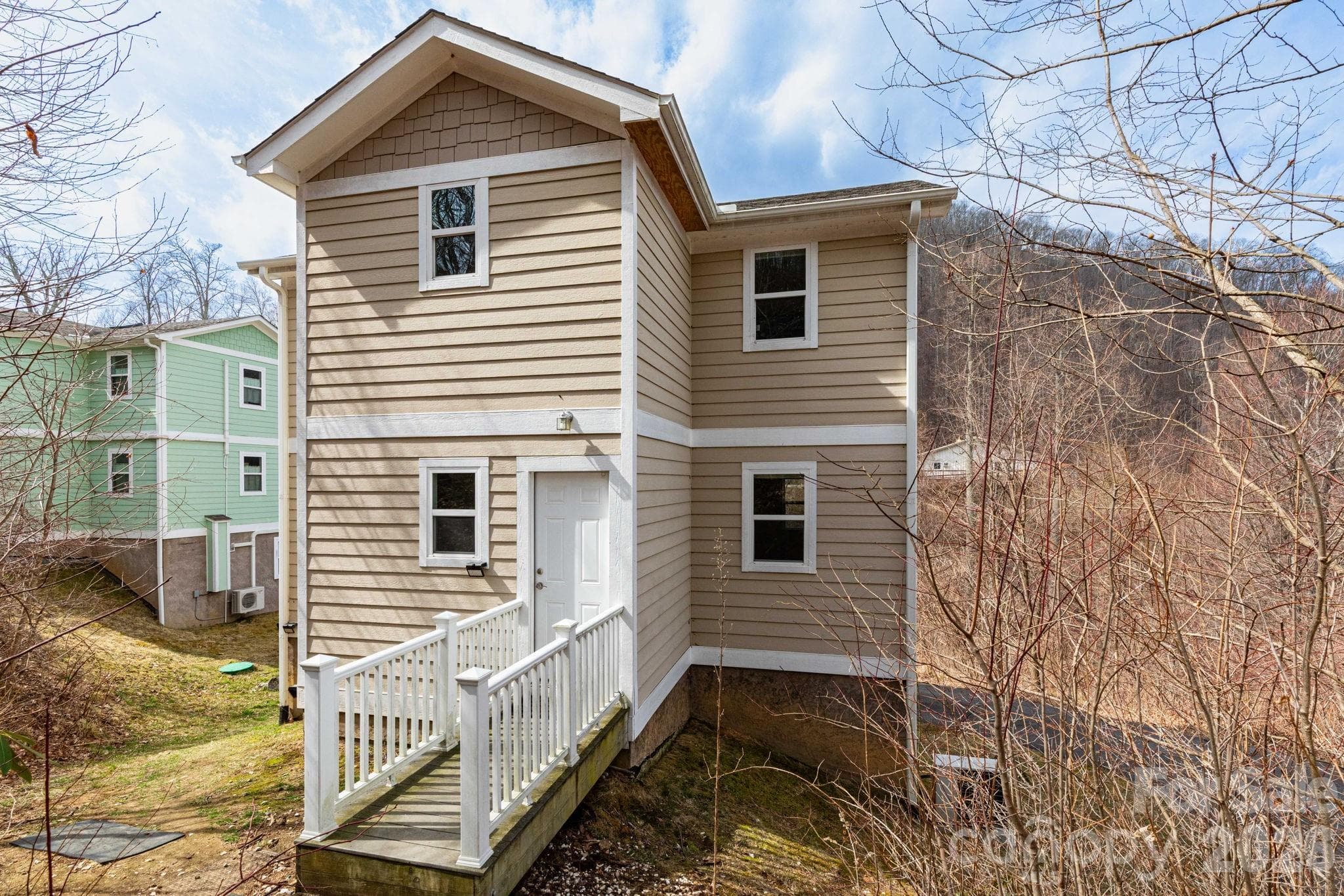 Condominium at Clyde, photo 2 of 32