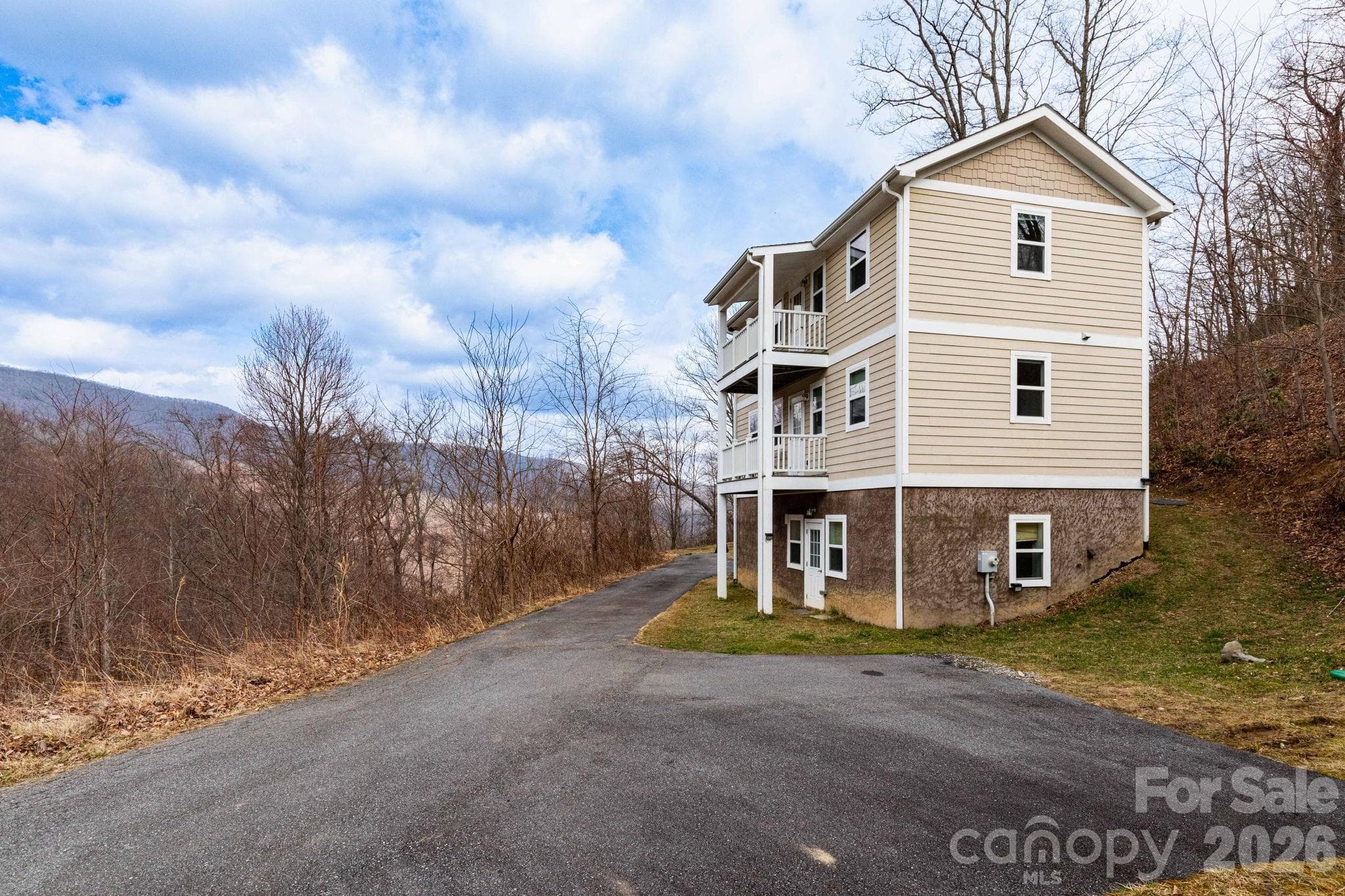 Condominium at Clyde, photo 3 of 32