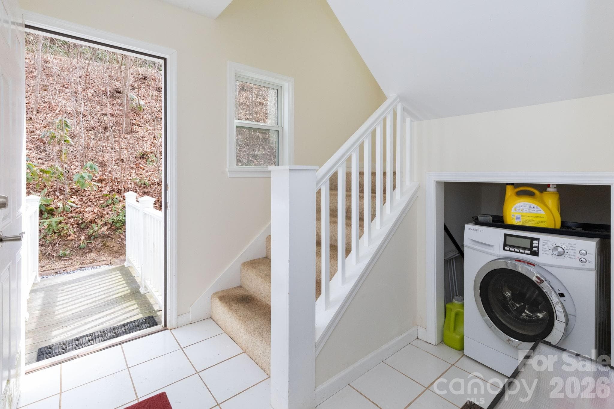 Condominium at Clyde, photo 4 of 32