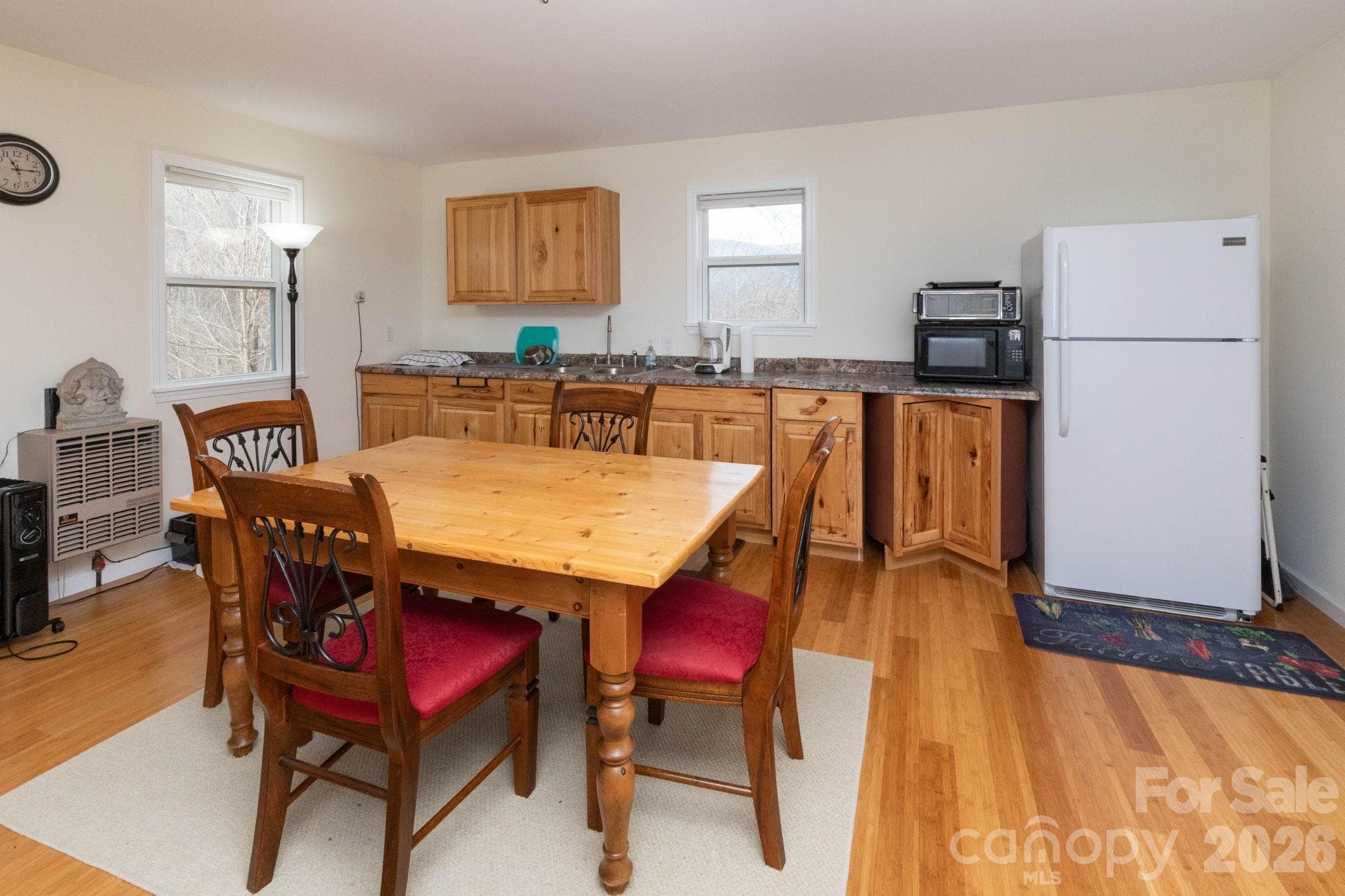 Condominium at Clyde, photo 12 of 32