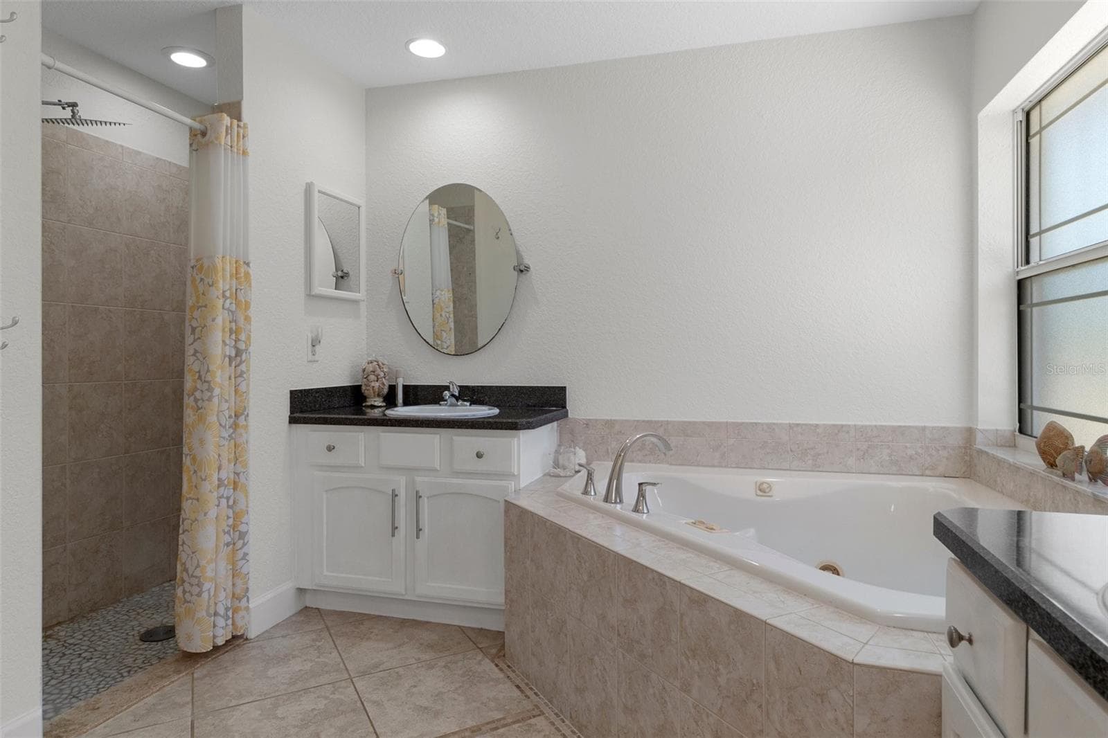 Single Family Residence at 8623 N DORA WAY, DUNNELLON, photo 27 of 51