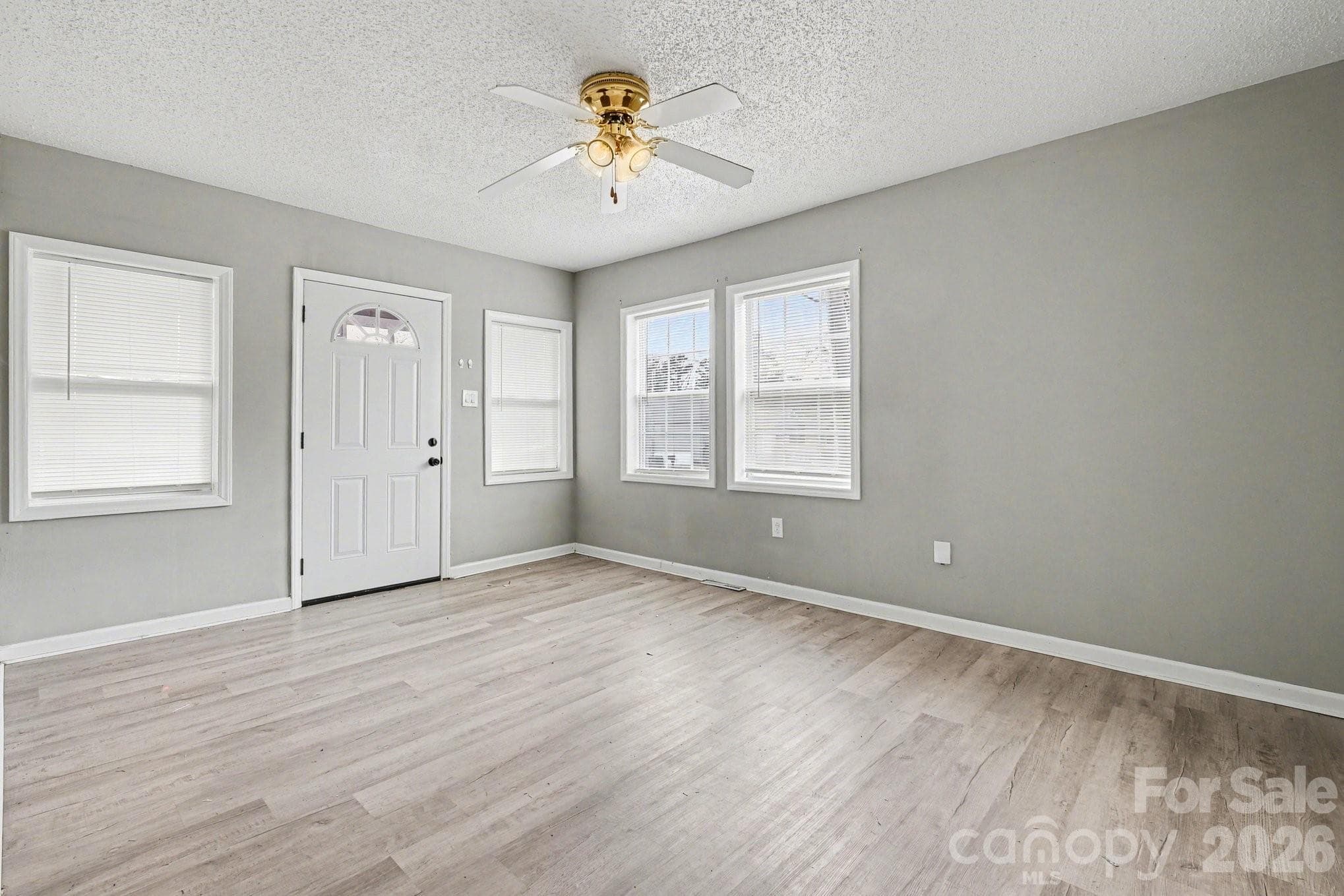 Single Family Residence at 9501 Misenheimer Road, Charlotte, photo 7 of 25