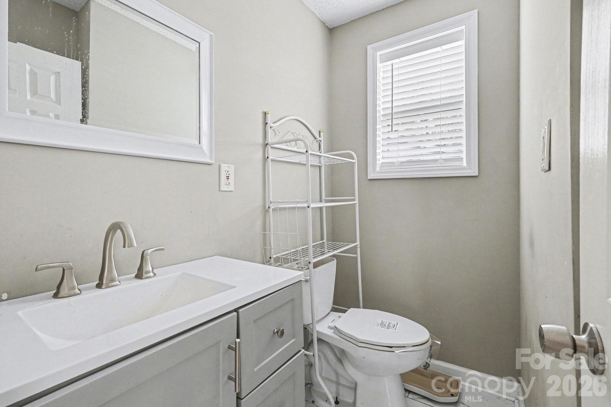Single Family Residence at 9501 Misenheimer Road, Charlotte, photo 12 of 25