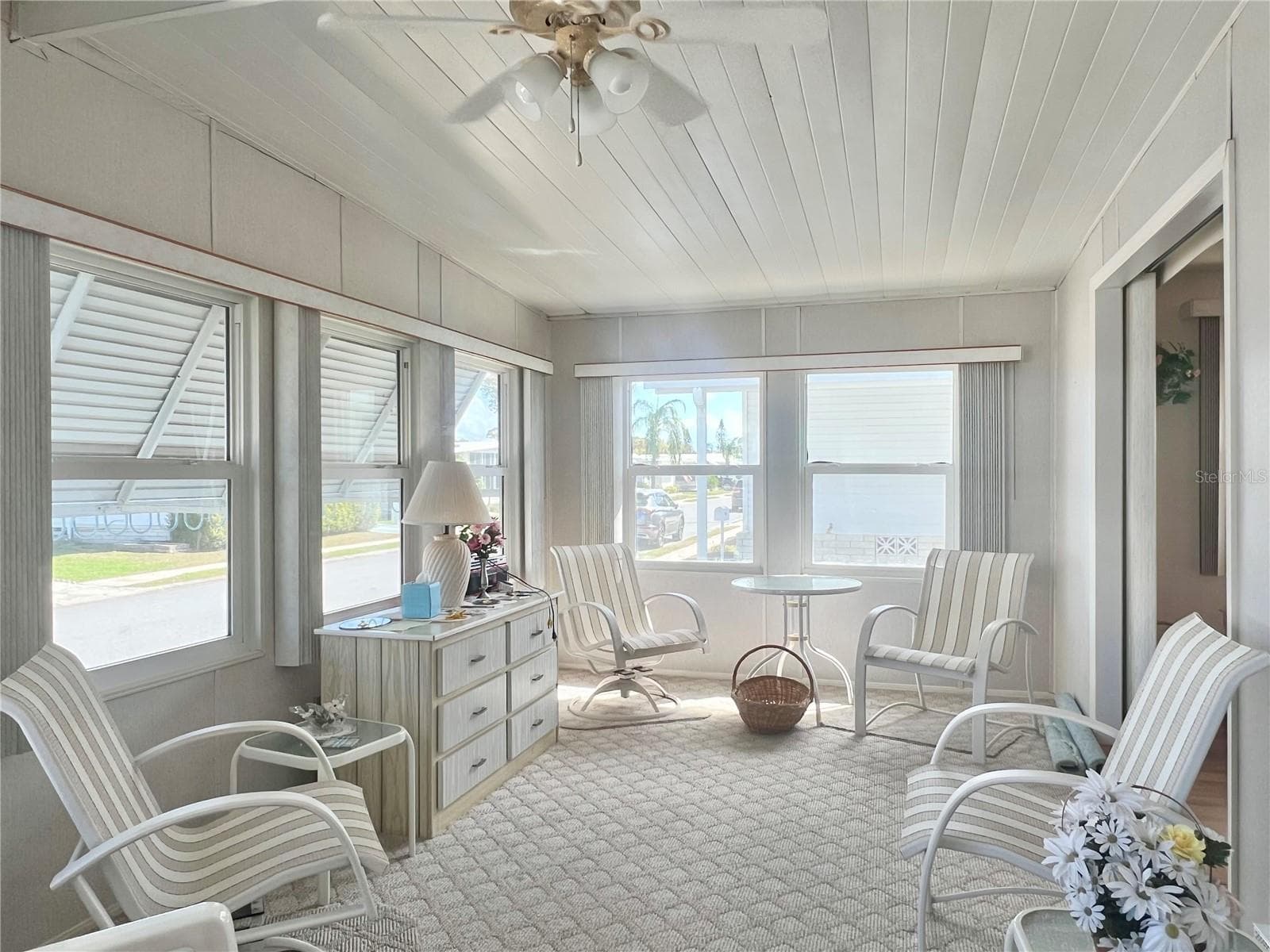 Florida room - 1100 BELCHER RD S #197, LARGO