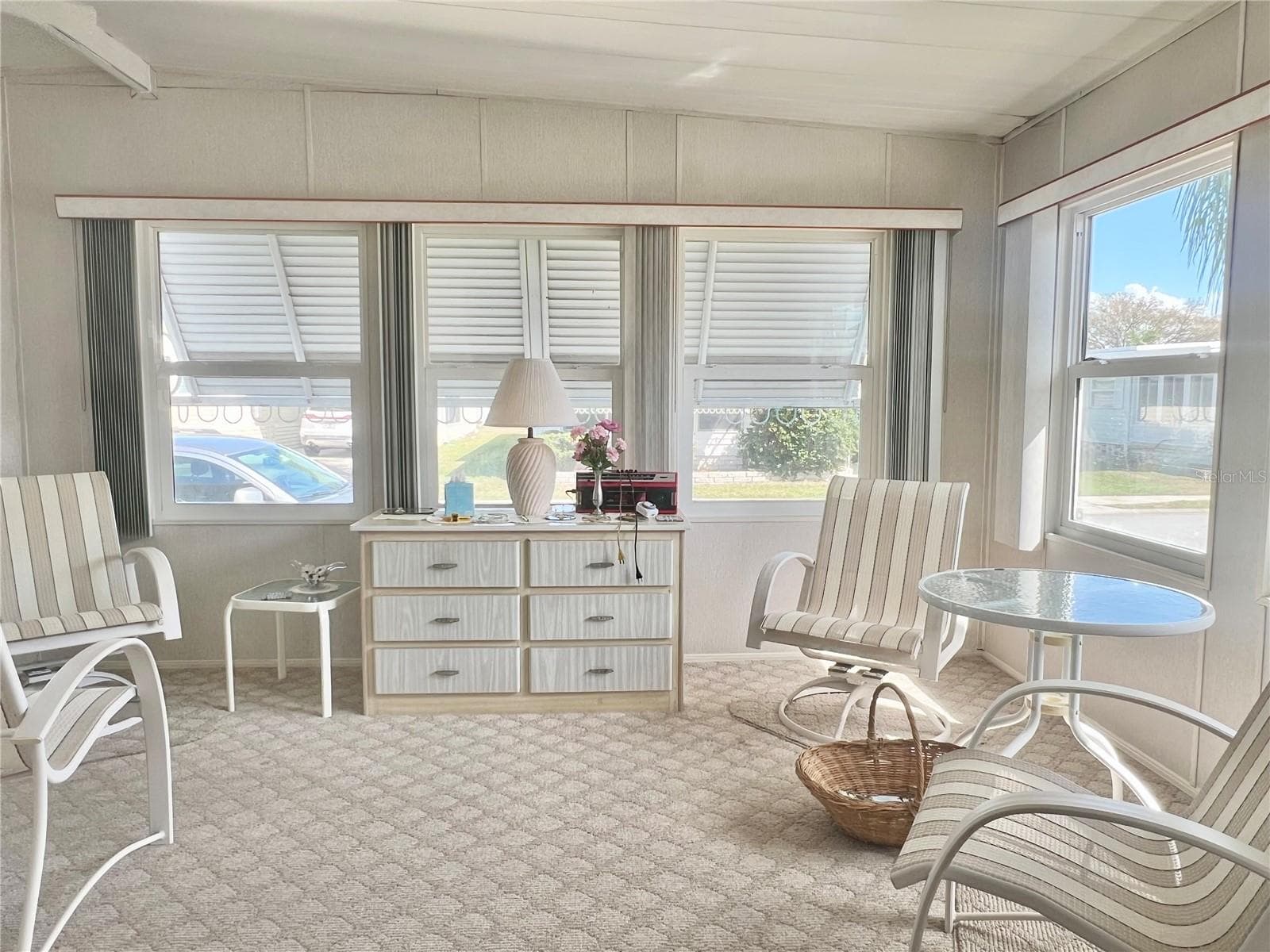 Florida room - 1100 BELCHER RD S #197, LARGO