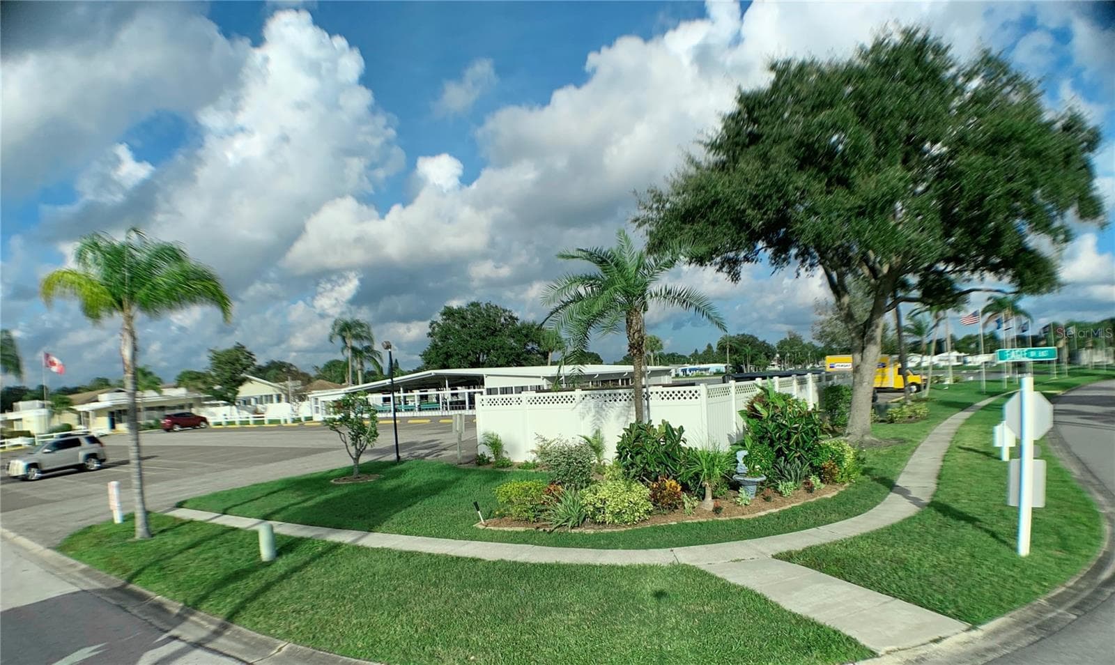 Beautiful corner view of community - 1100 BELCHER RD S #197, LARGO