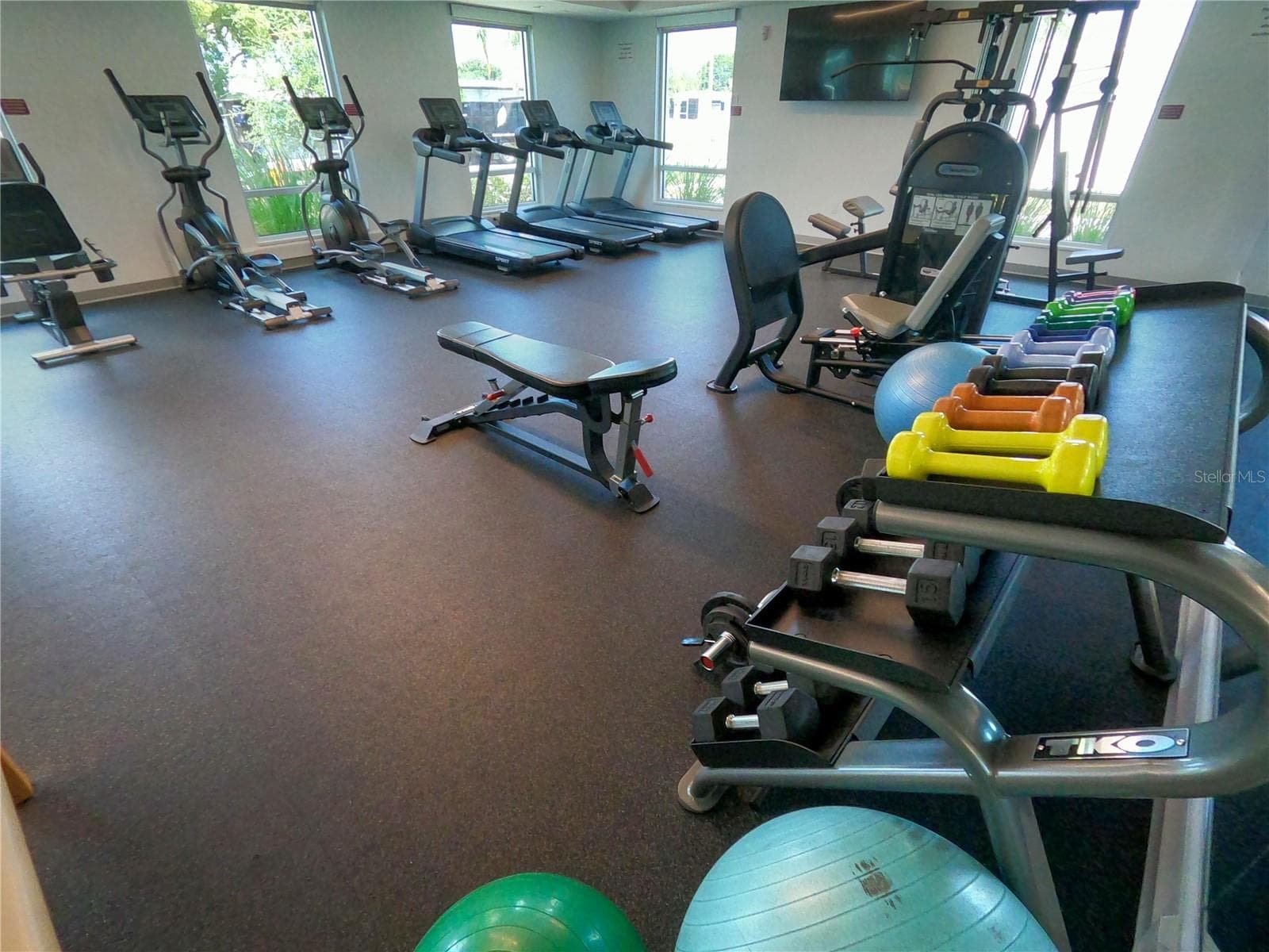 Fitness room - 1100 BELCHER RD S #197, LARGO
