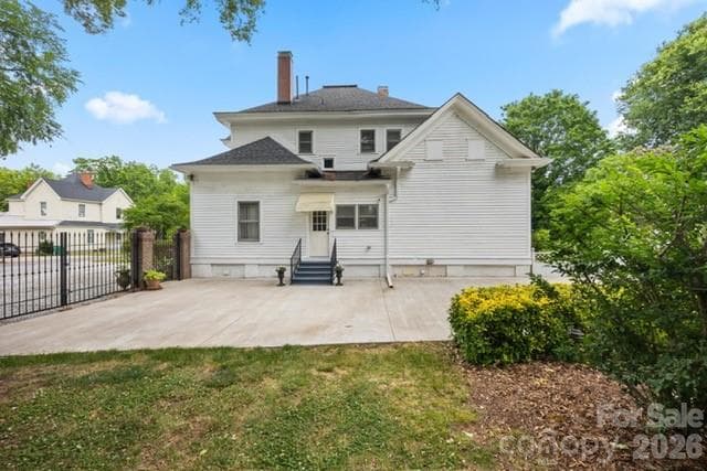 Single Family Residence at 530 E Rutledge Avenue, Gaffney, photo 38 of 47