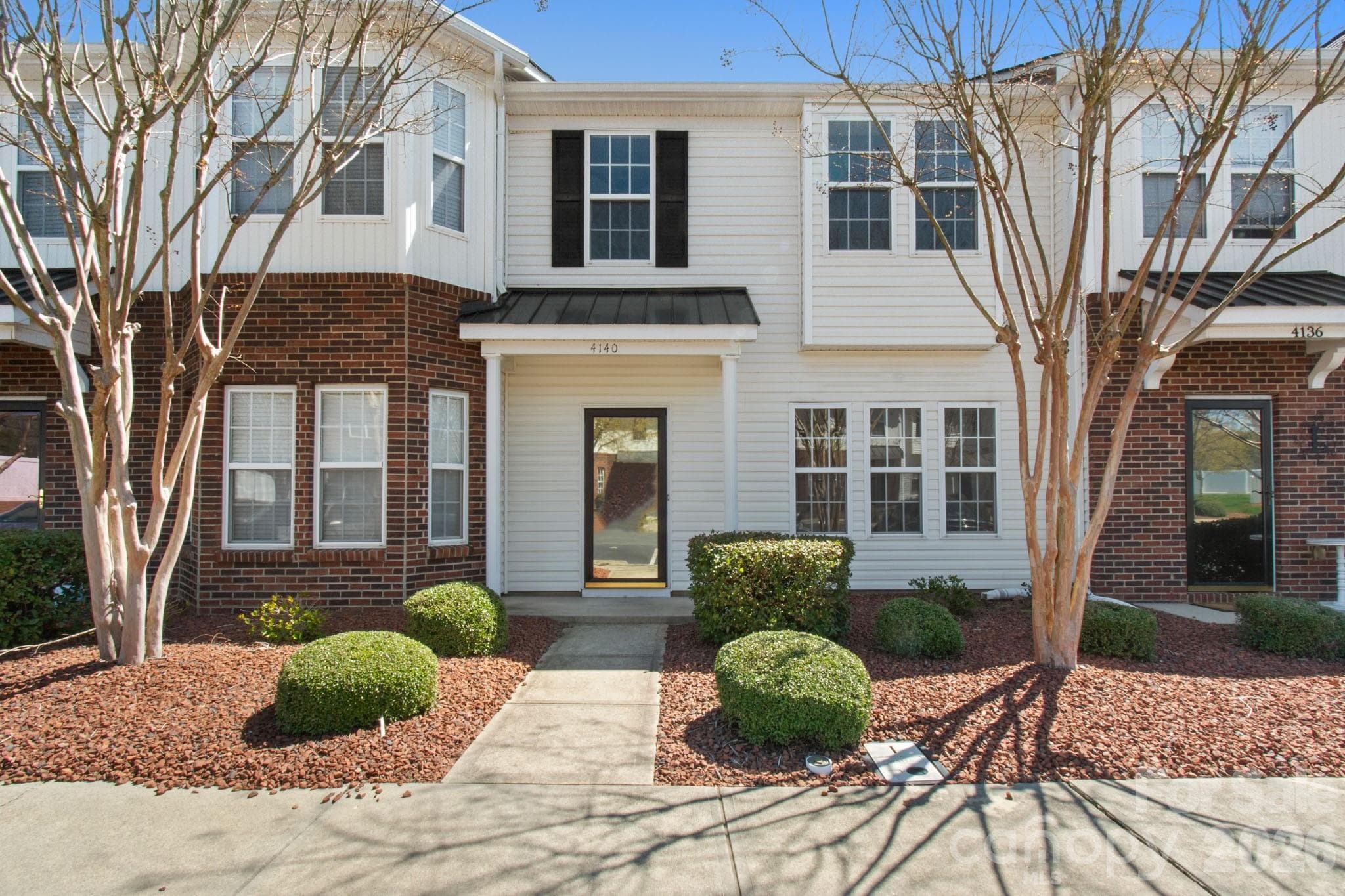 Townhouse at Concord, photo 3 of 27