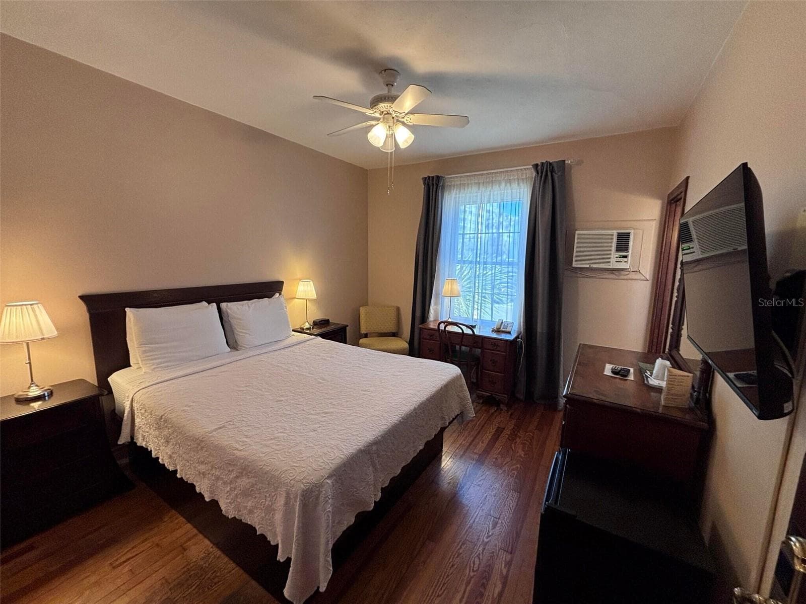 Hotel/Motel at ST PETERSBURG, photo 14 of 19