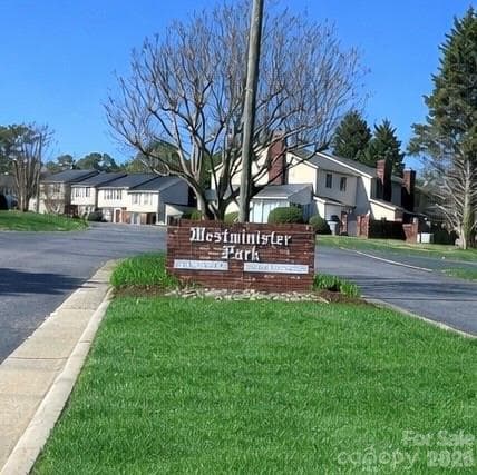 Entrance - 2705 N Center Street, Hickory