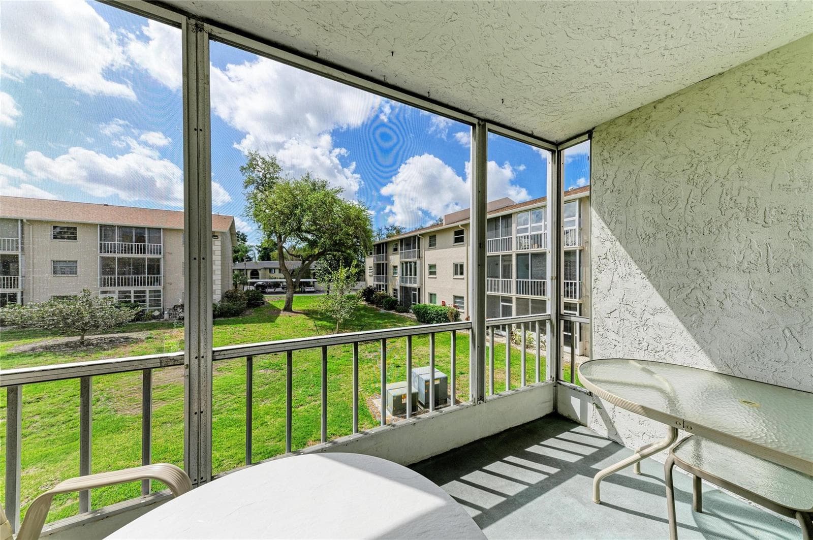 Condominium at 3983 MACEACHEN BLVD #424, SARASOTA, photo 11 of 40