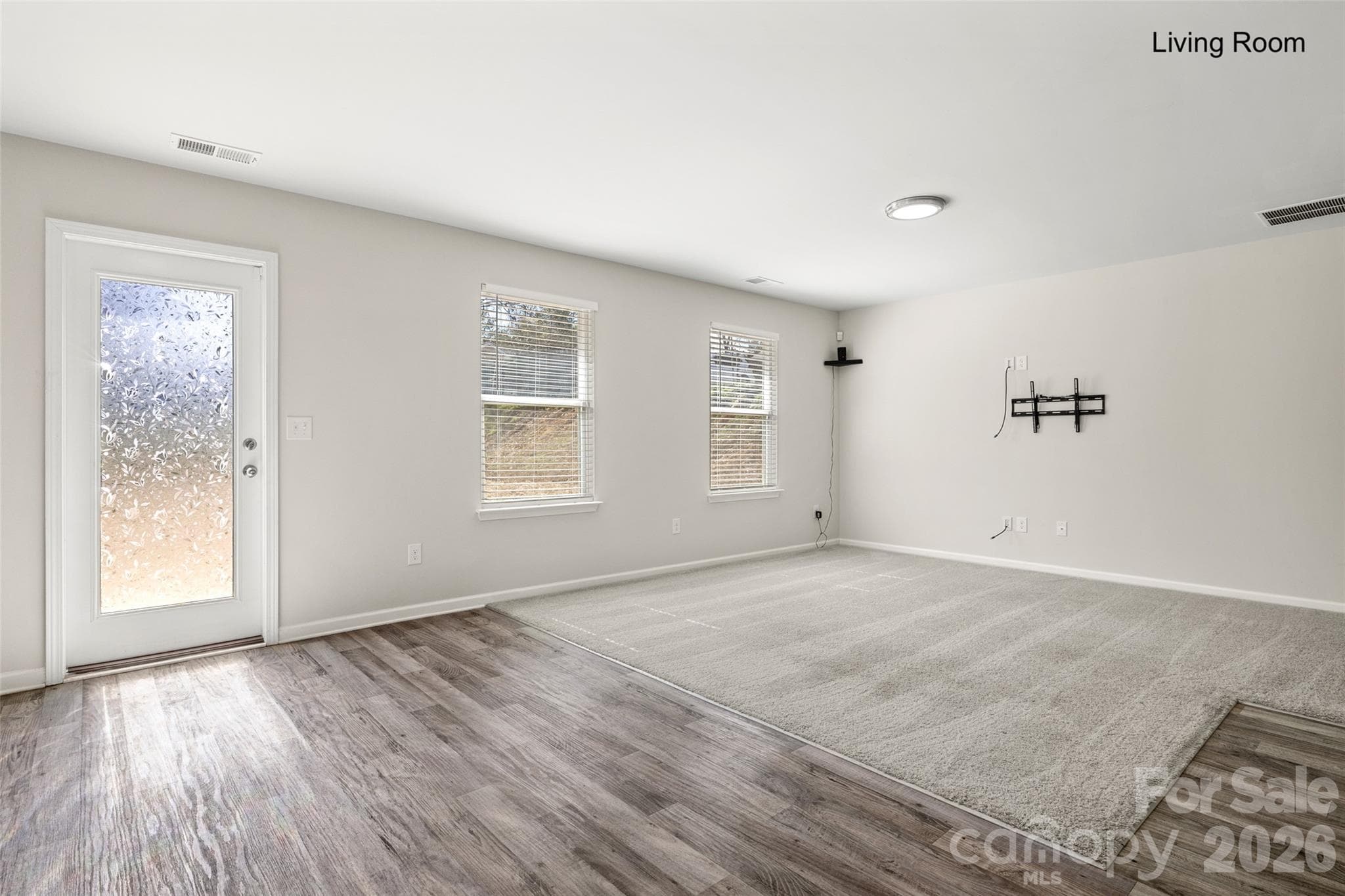 Single Family Residence at 463 W Barr Street, Lancaster, photo 4 of 43