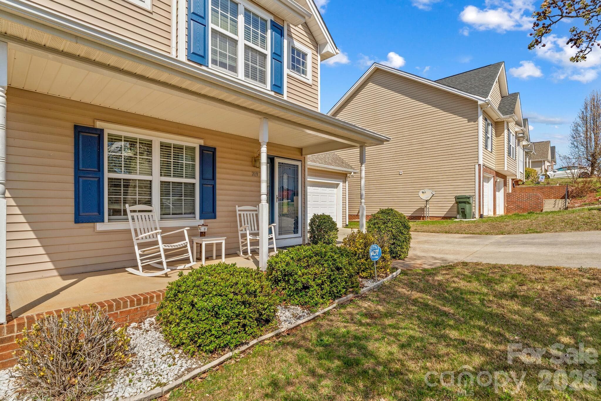 Single Family Residence at Hickory, photo 5 of 43