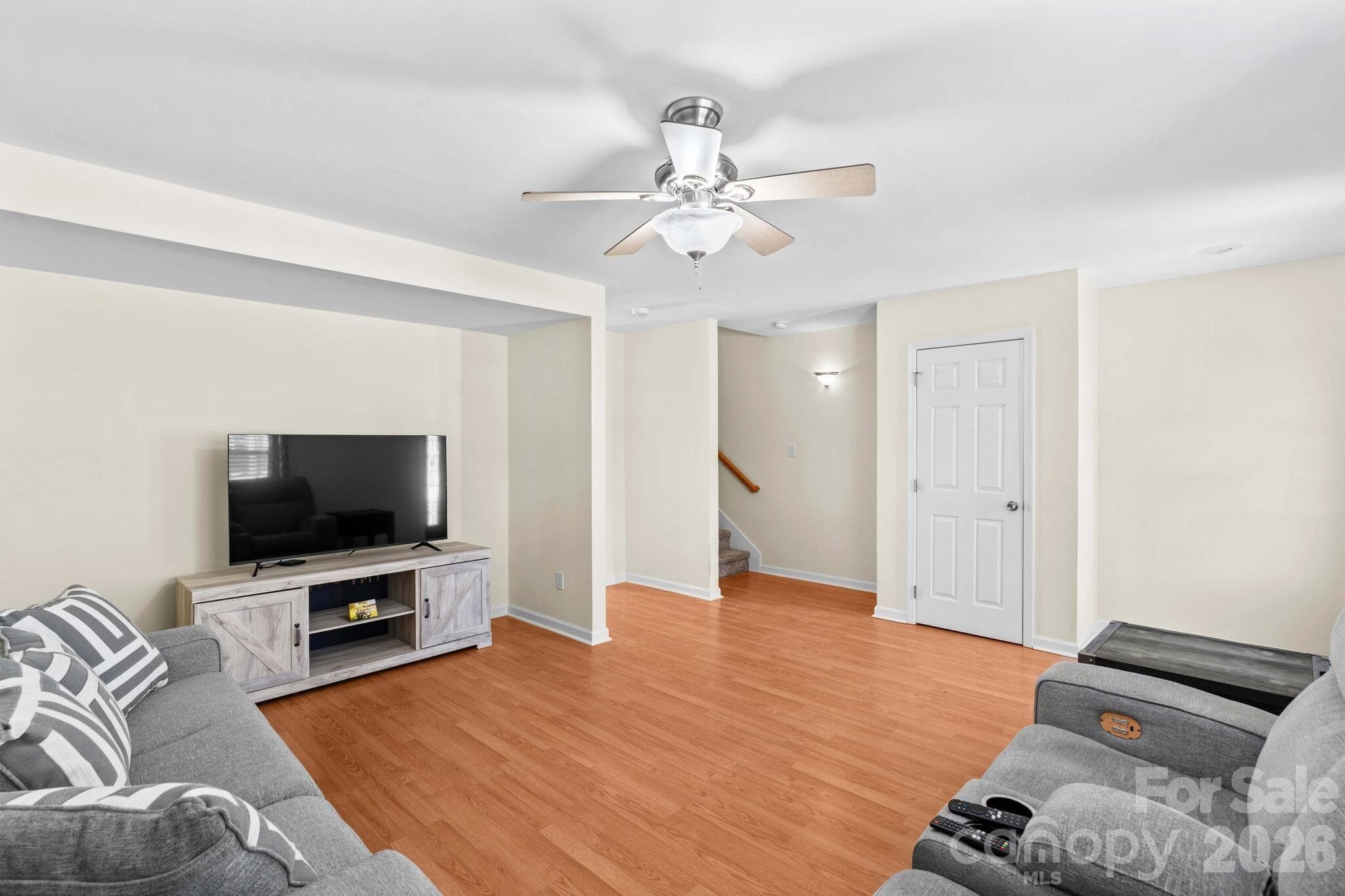 Single Family Residence at Hickory, photo 7 of 43